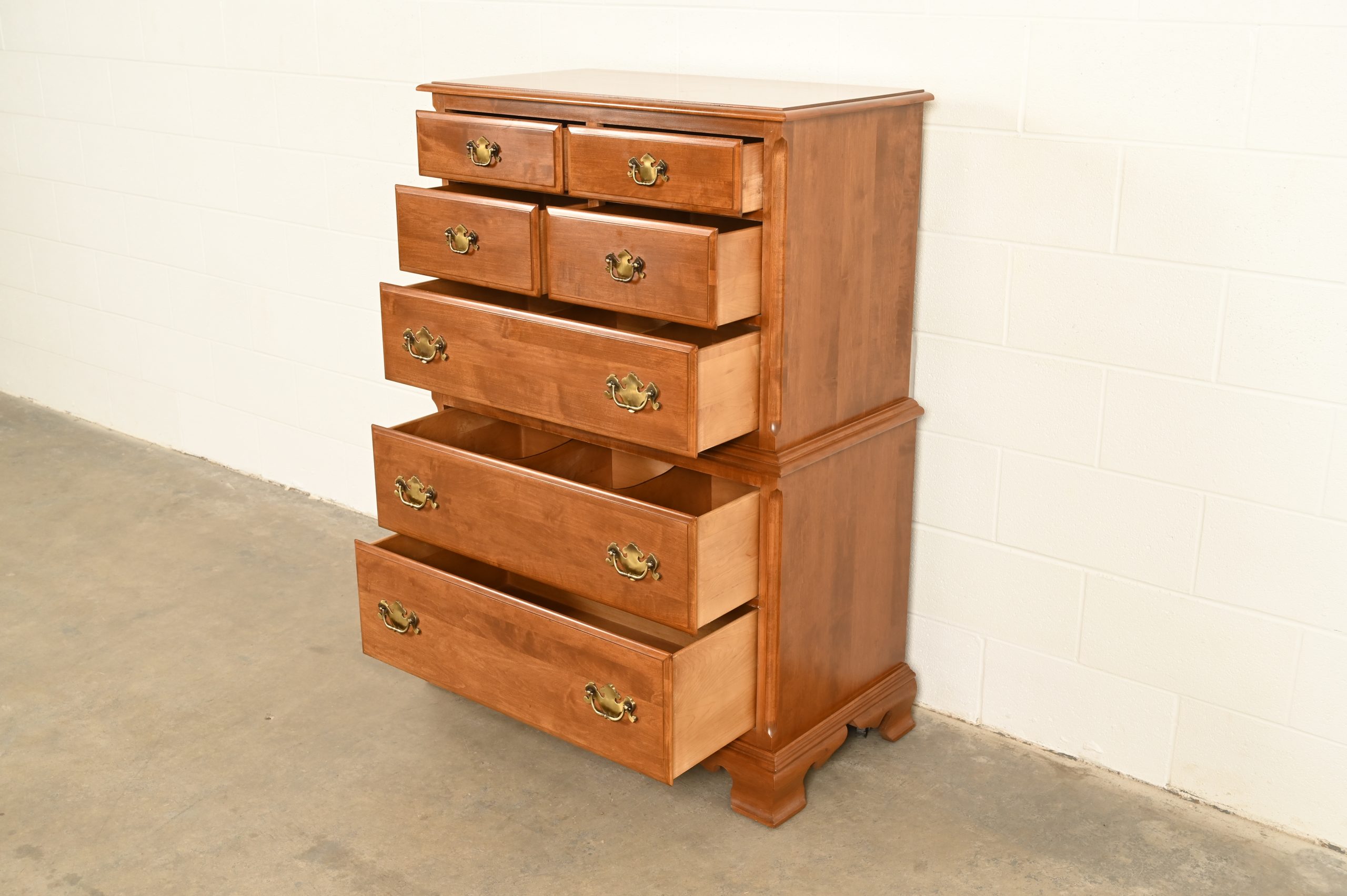 Ethan Allen Early American Solid Maple Chest-on-Chest Seven-Drawer Highboy Dresser - Image 7