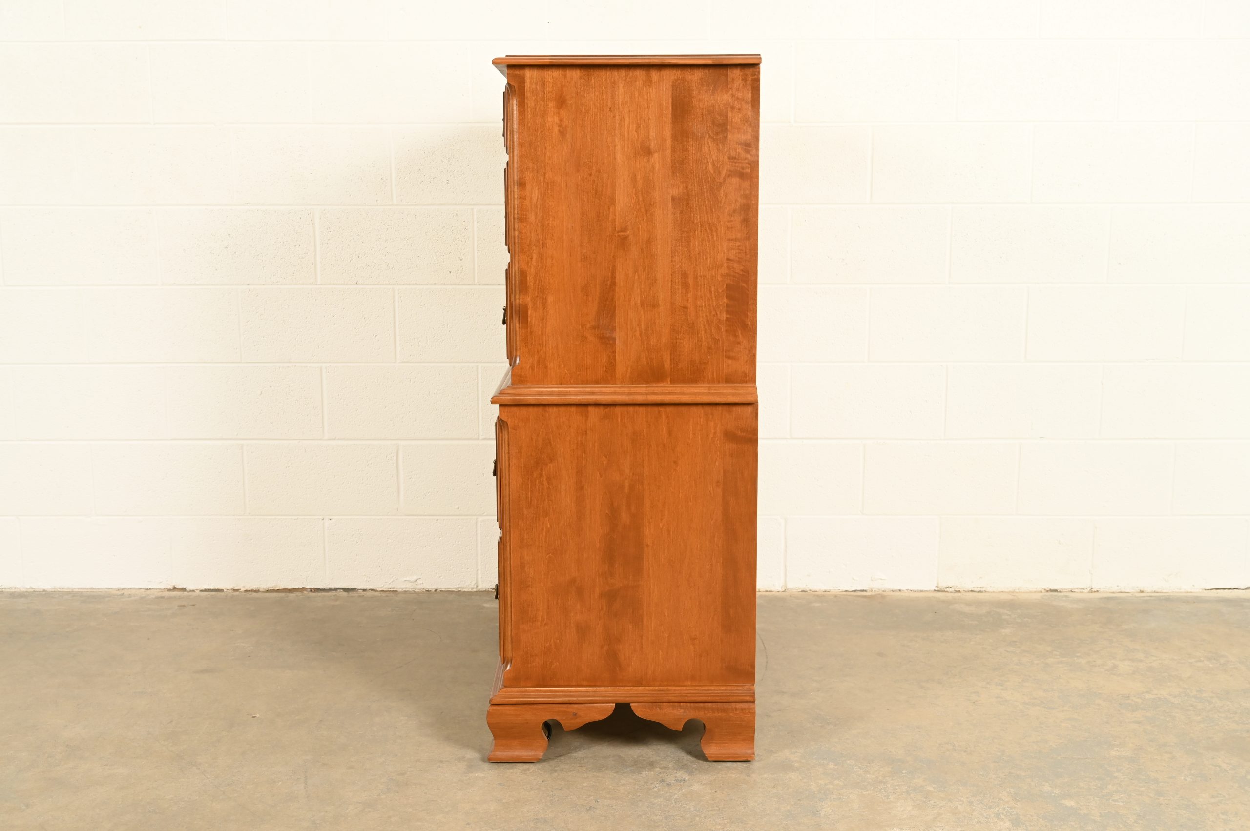 Ethan Allen Early American Solid Maple Chest-on-Chest Seven-Drawer Highboy Dresser - Image 15