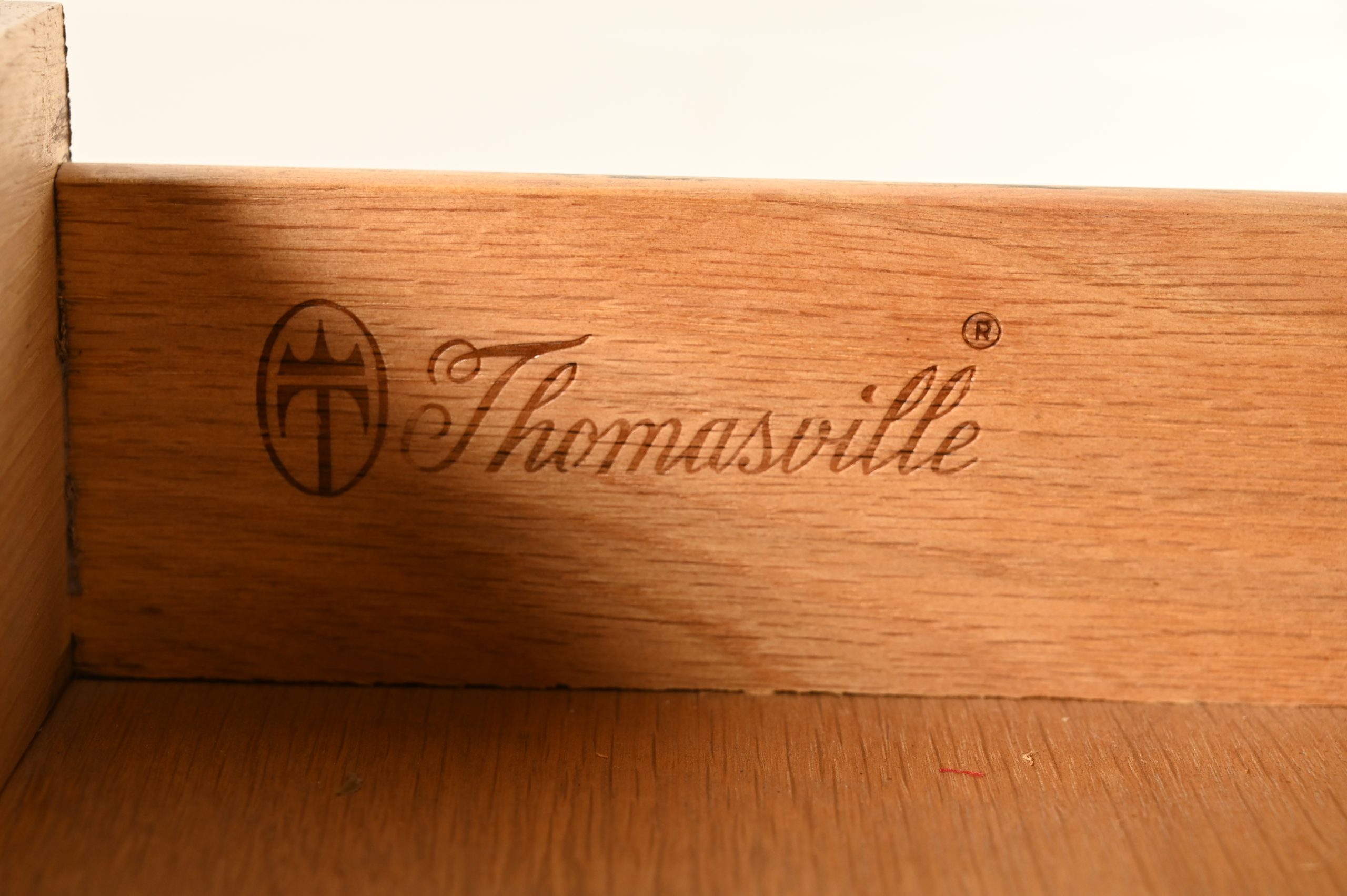 Thomasville French Provincial Louis XV Carved Walnut Buffet Server or Bar Cart, Circa 1970s - Image 7