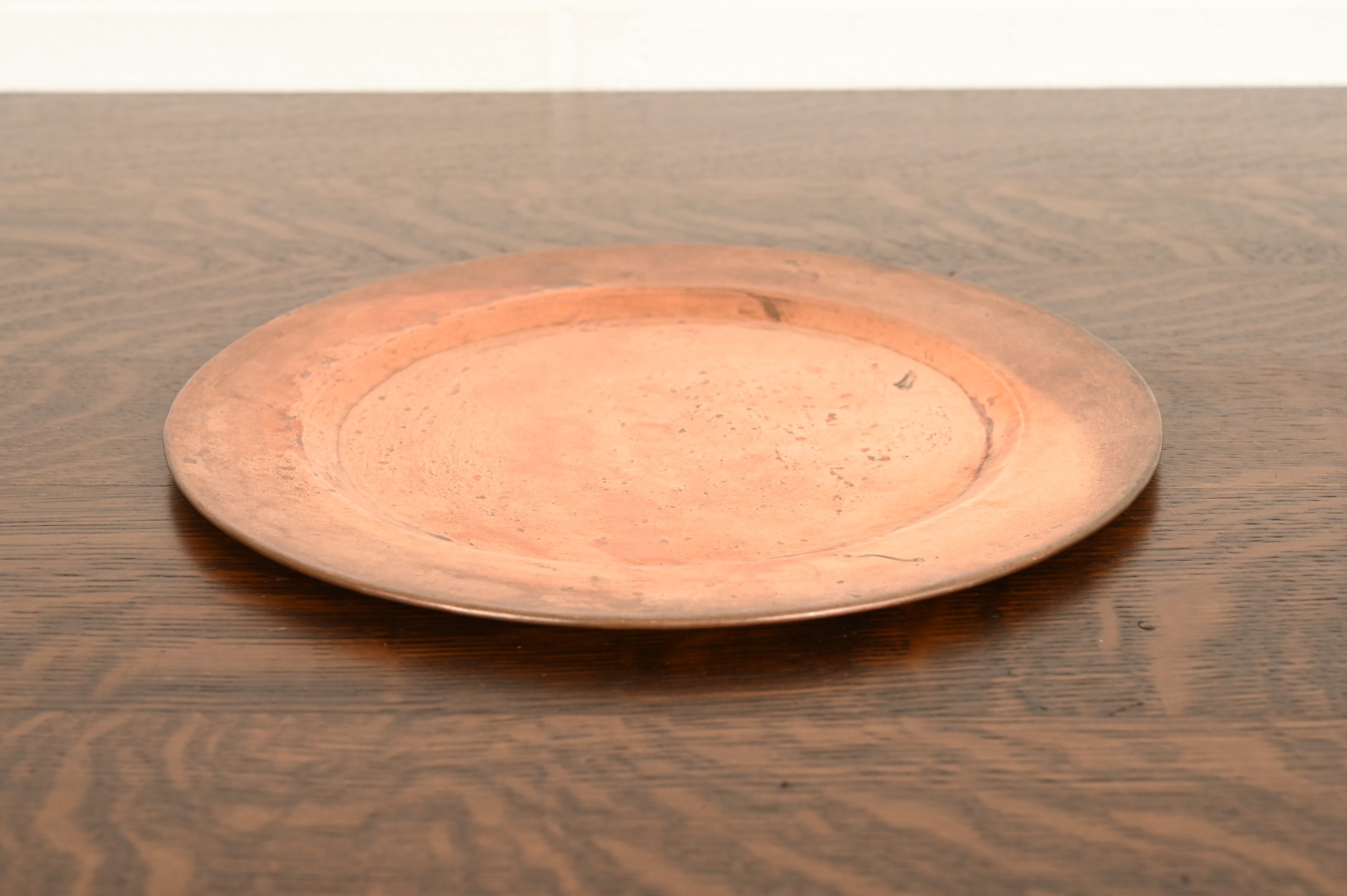 Roycroft Style Arts & Crafts Hammered Copper Charger Plate or Tray - Image 5