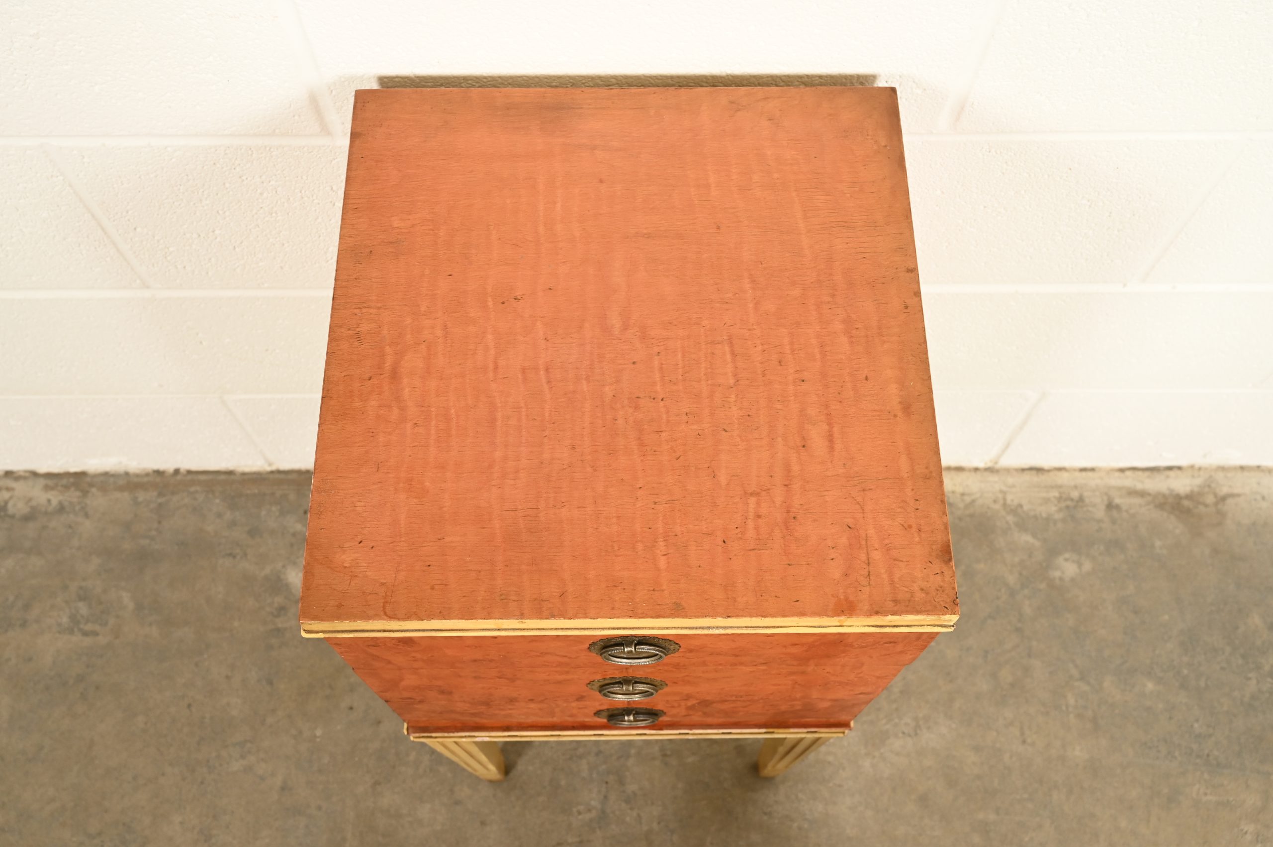Romweber Style French Regency Louis XVI Burl Wood and Parcel Painted Three-Drawer Bedside Chest, Circa 1940s - Image 13