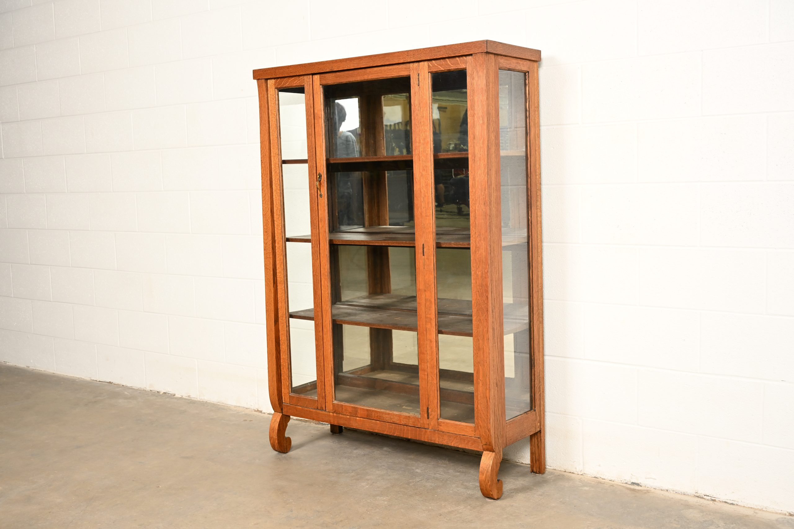 Berkey & Gay Style Antique Mission Oak Arts & Crafts Bookcase Cabinet, Circa 1910 - Image 2