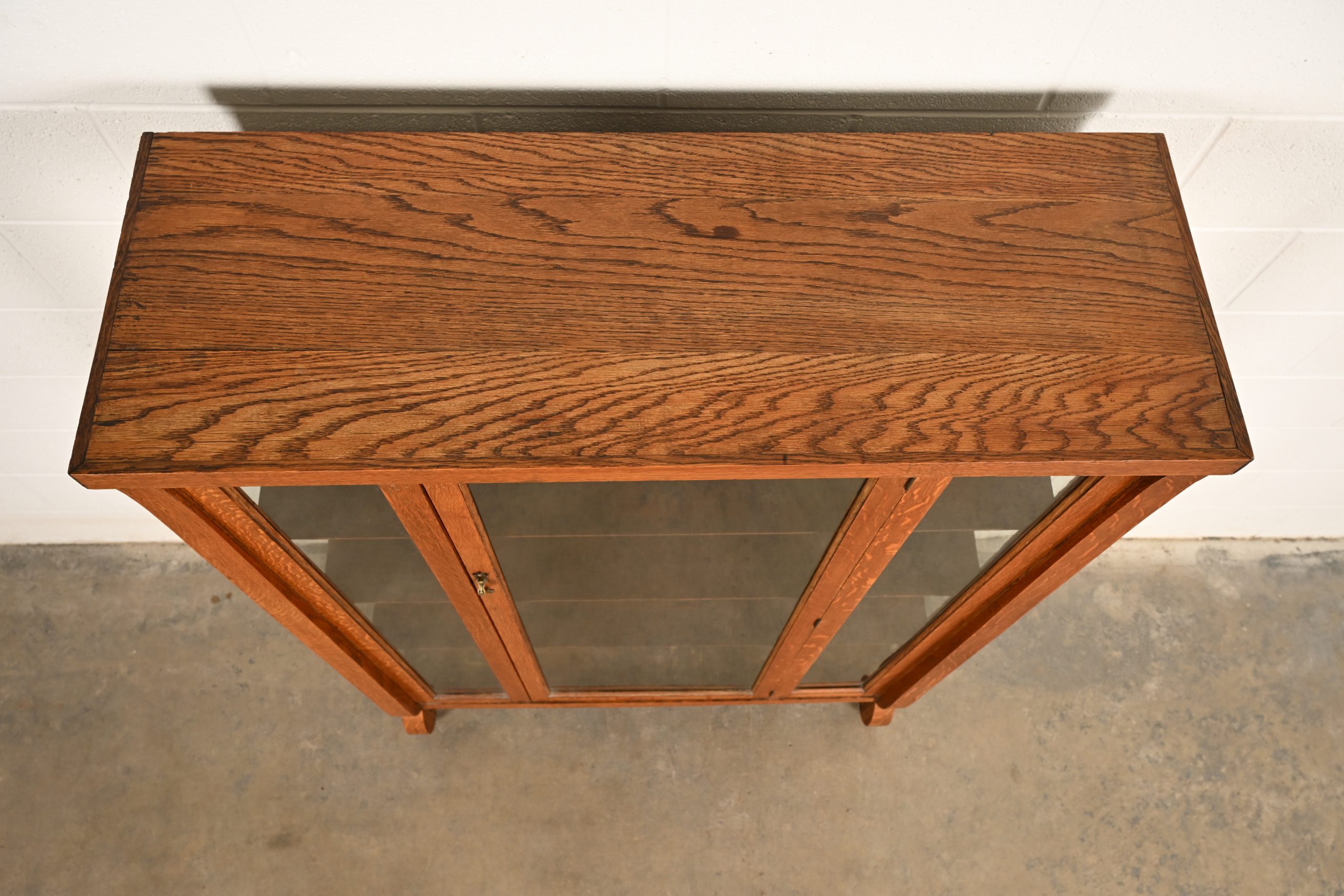 Berkey & Gay Style Antique Mission Oak Arts & Crafts Bookcase Cabinet, Circa 1910 - Image 13