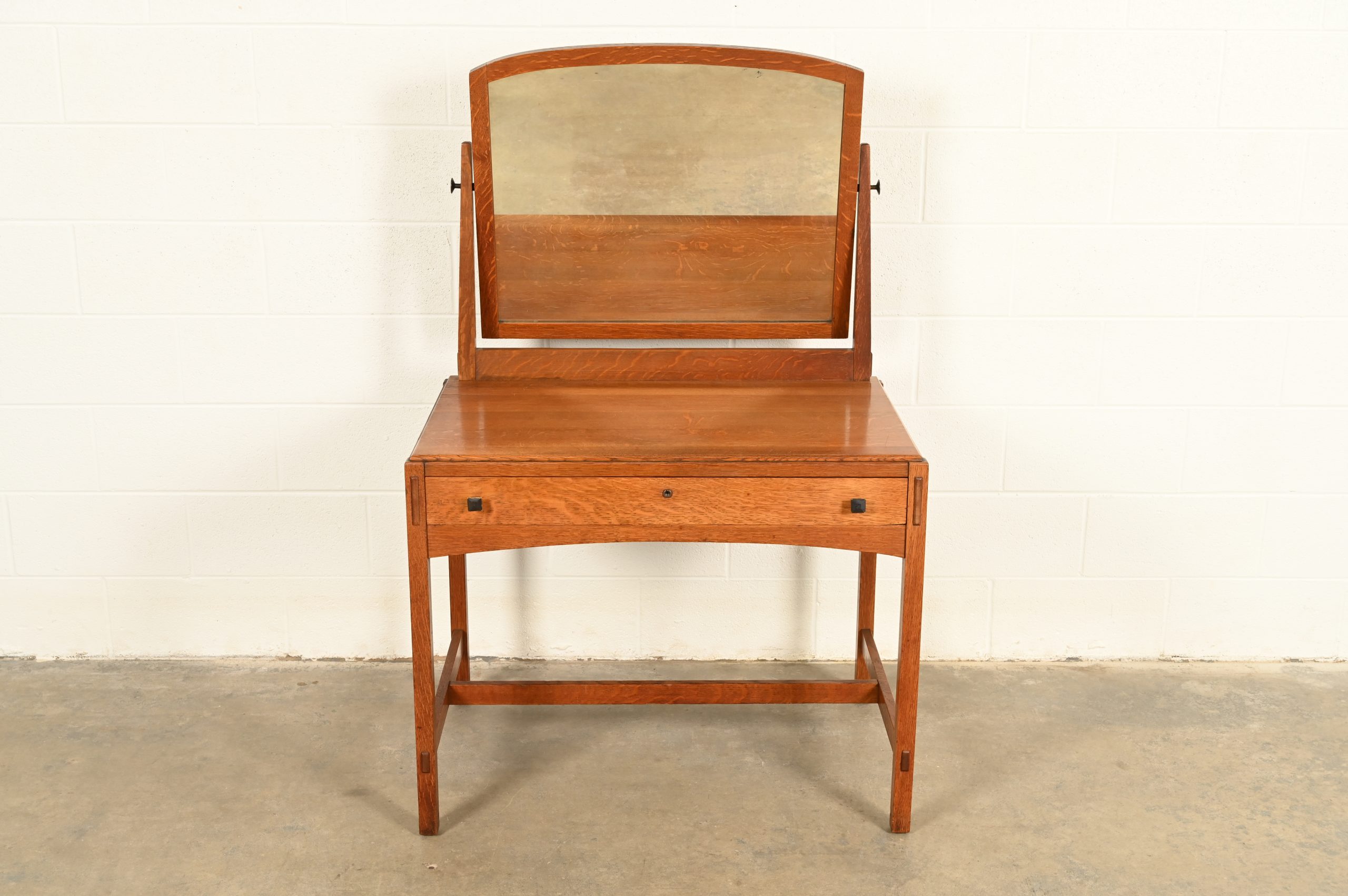 Limbert Antique Mission Oak Arts & Crafts Vanity or Dressing Table With Mirror, Circa 1910 - Image 2