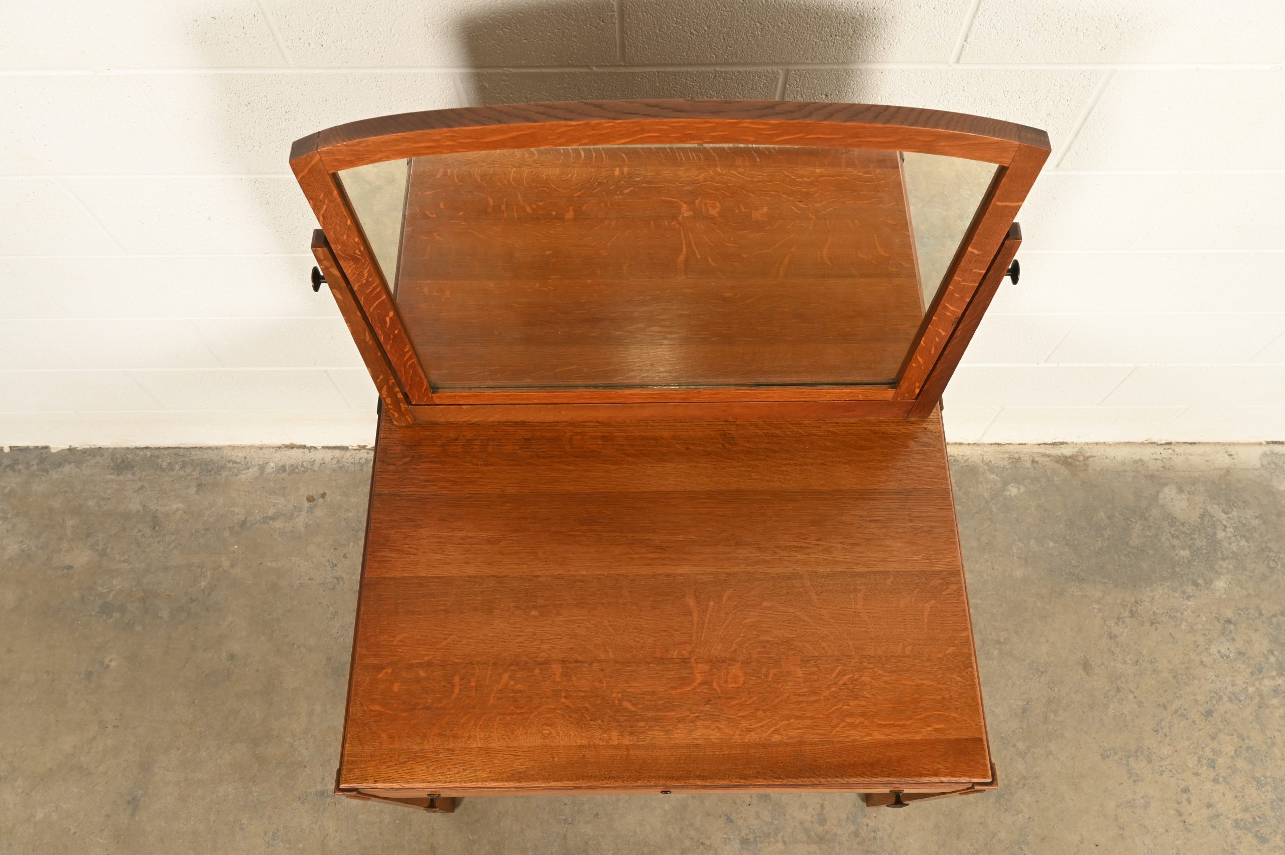 Limbert Antique Mission Oak Arts & Crafts Vanity or Dressing Table With Mirror, Circa 1910 - Image 7