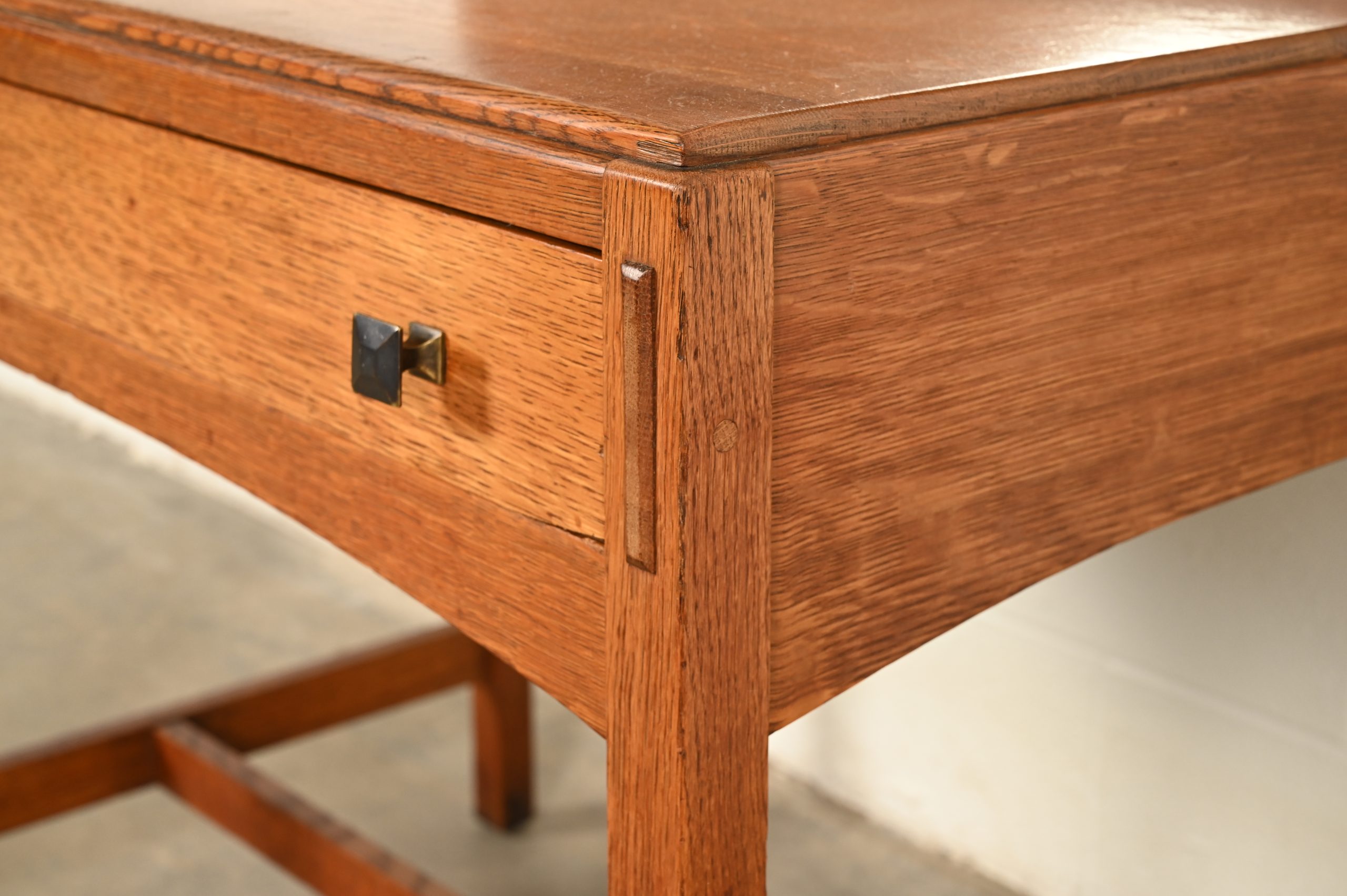 Limbert Antique Mission Oak Arts & Crafts Vanity or Dressing Table With Mirror, Circa 1910 - Image 13