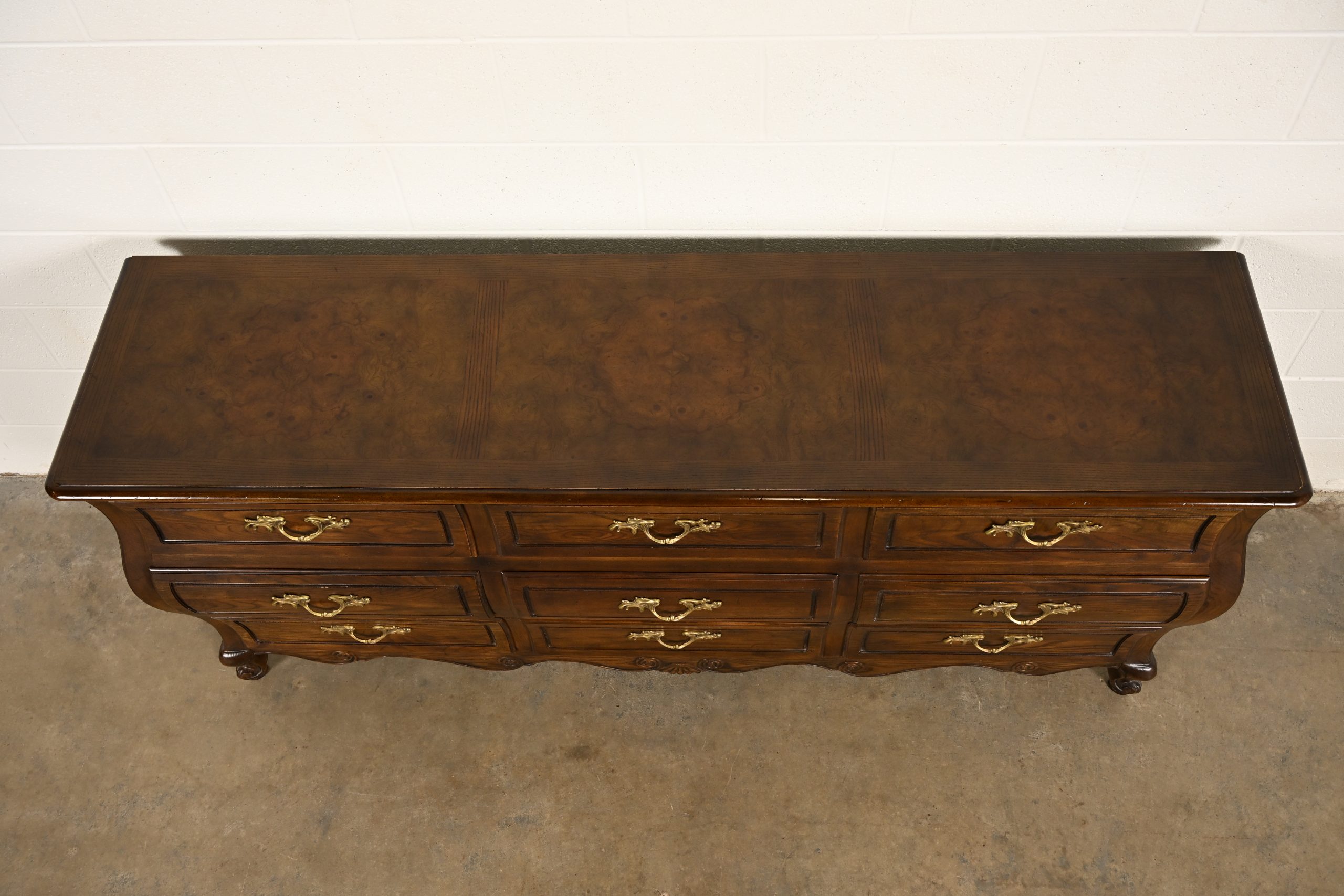 Baker Furniture French Provincial Louis XV Carved Oak and Burl Wood Triple Dresser or Credenza - Image 12