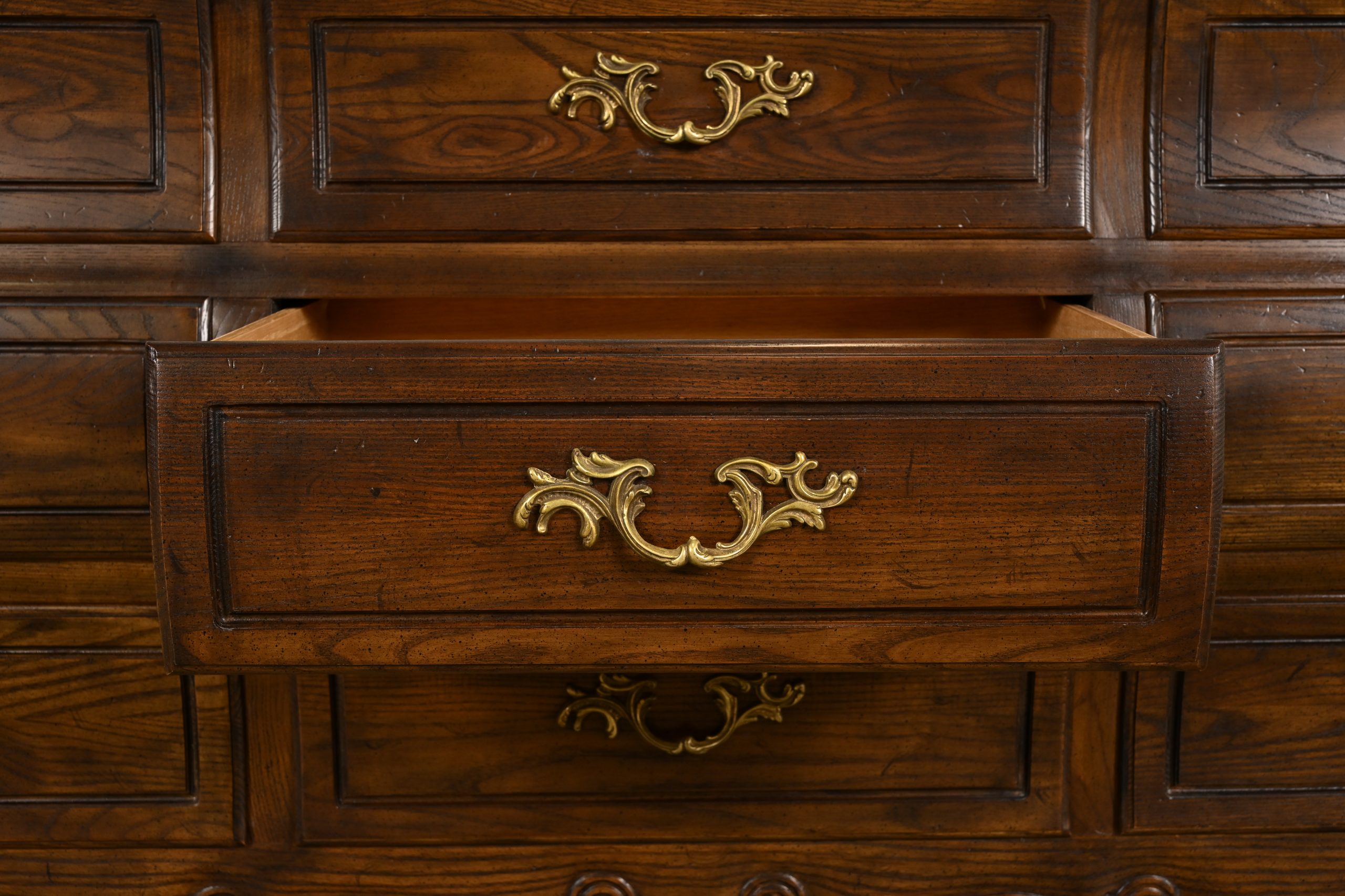 Baker Furniture French Provincial Louis XV Carved Oak and Burl Wood Triple Dresser or Credenza - Image 7