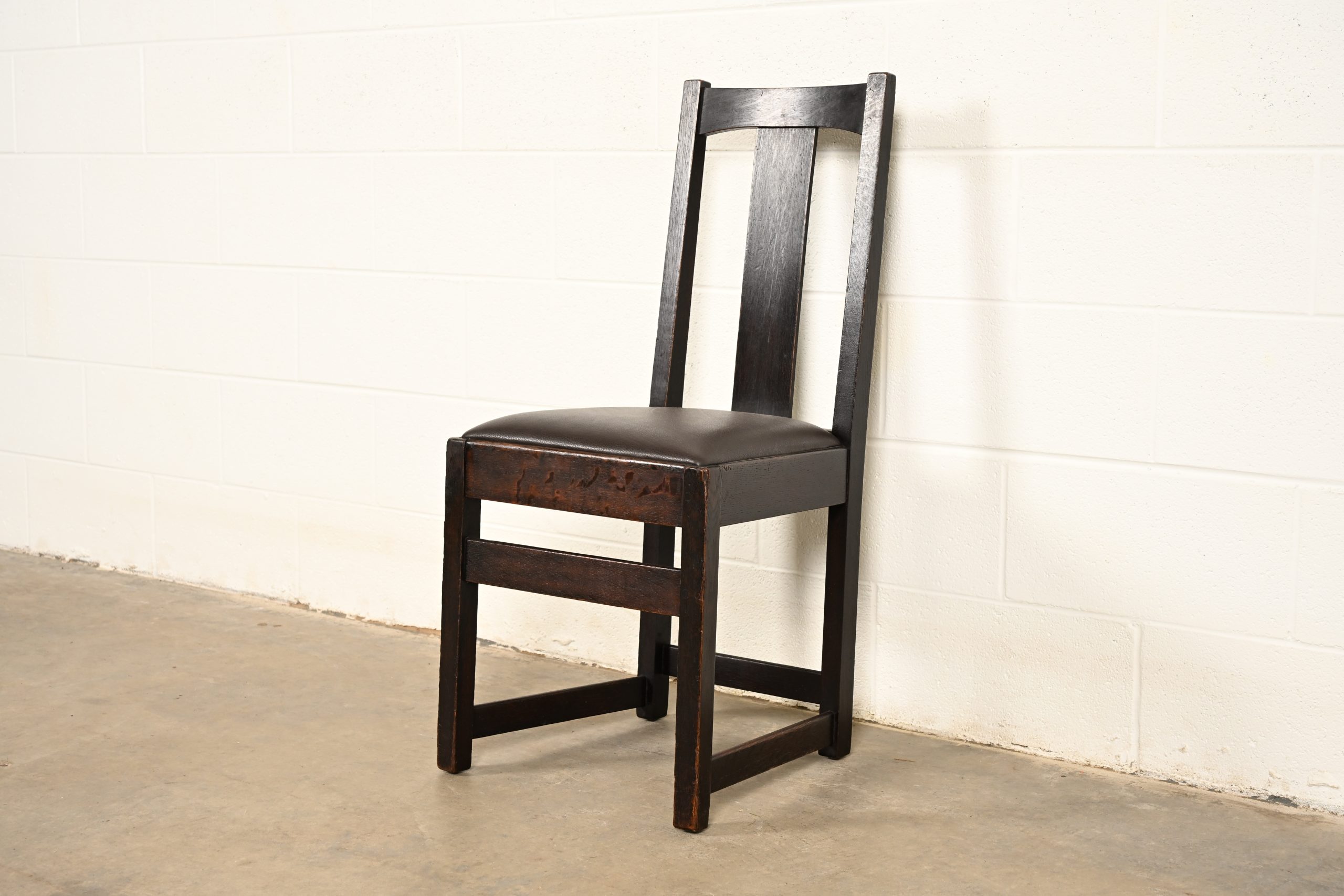 Limbert Antique Mission Oak Arts & Crafts T-Back Side Chair or Dining Chair, Circa 1910 - Image 3