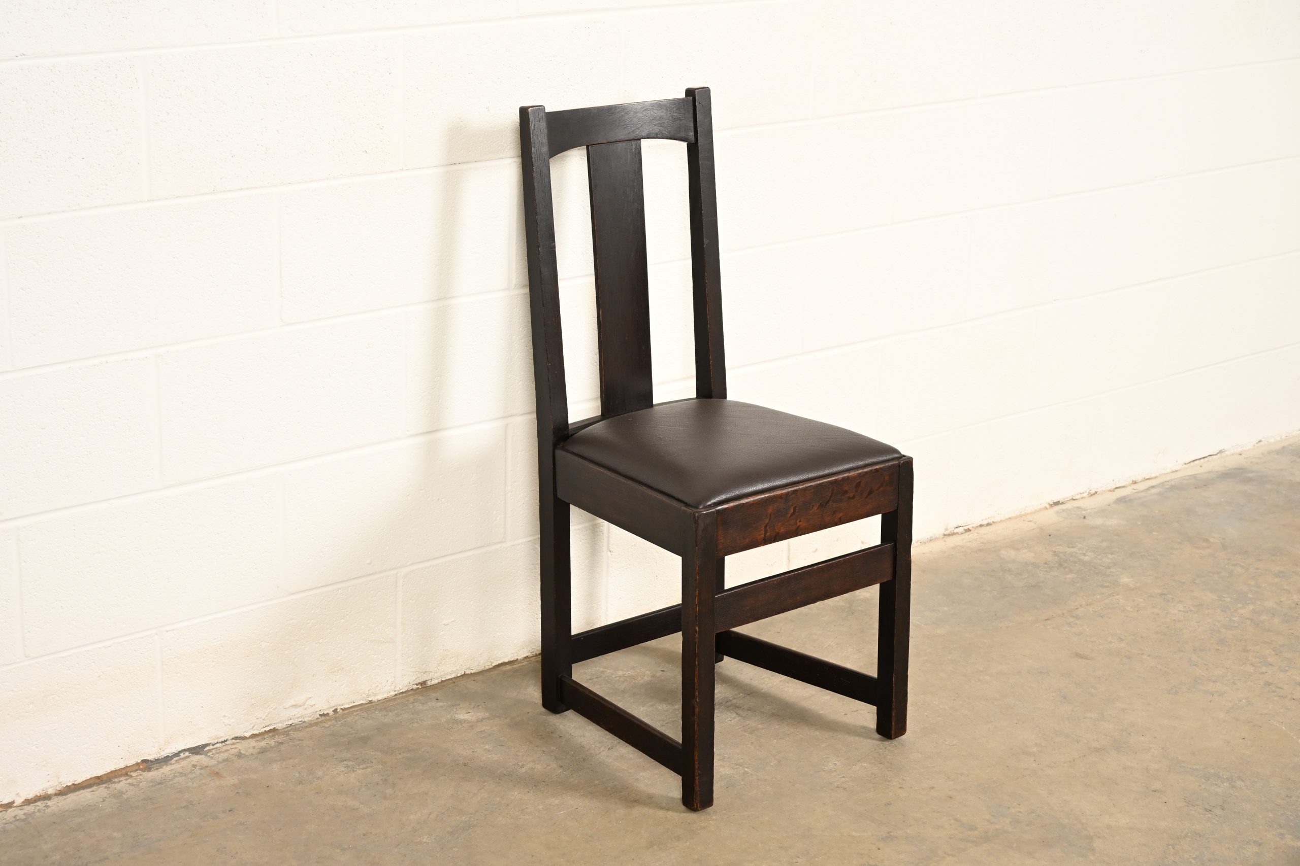 Limbert Antique Mission Oak Arts & Crafts T-Back Side Chair or Dining Chair, Circa 1910 - Image 4