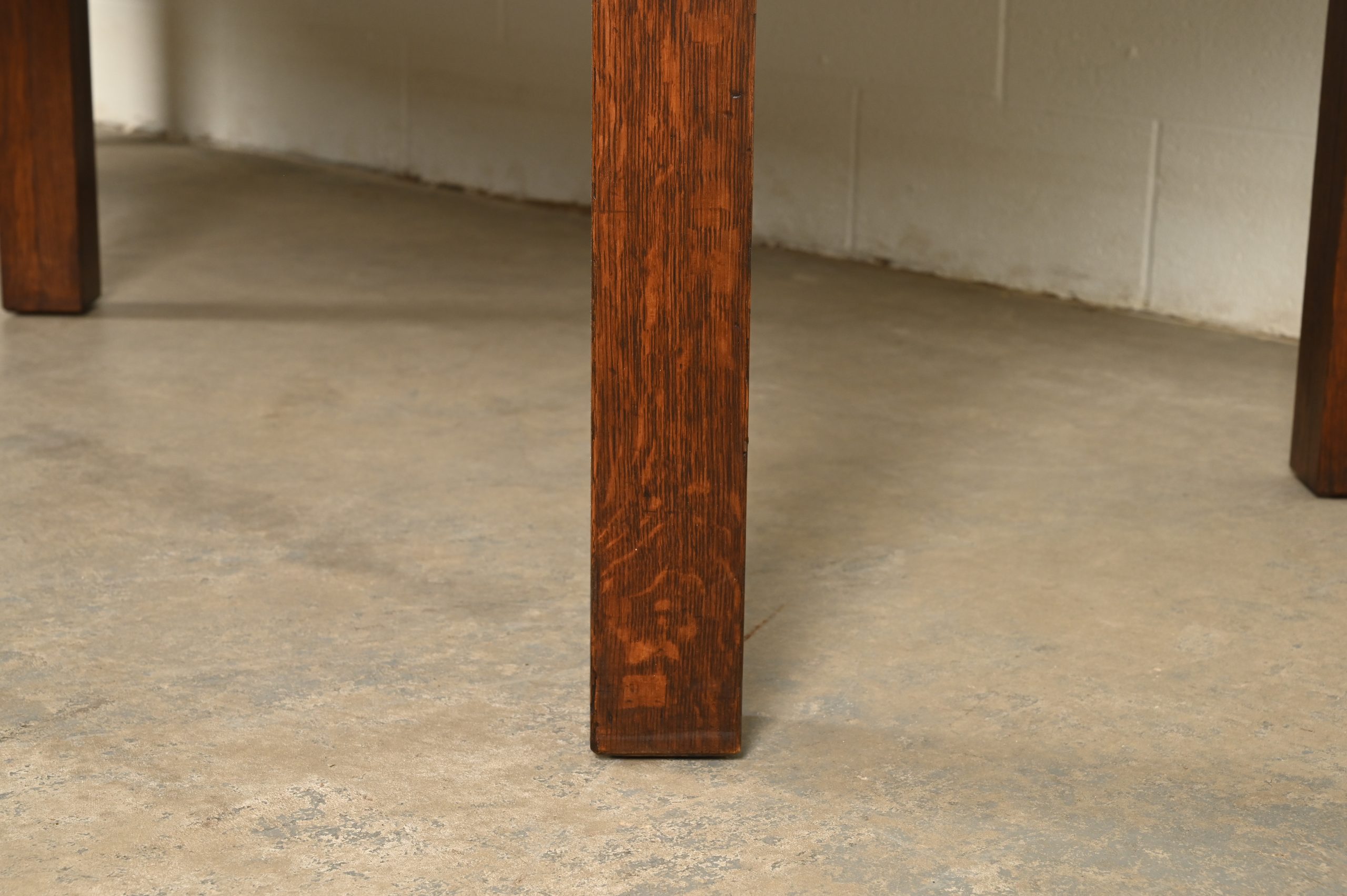 Limbert Antique Mission Oak Arts & Crafts Five-Leg Extension Dining Table, Newly Refinished - Image 13