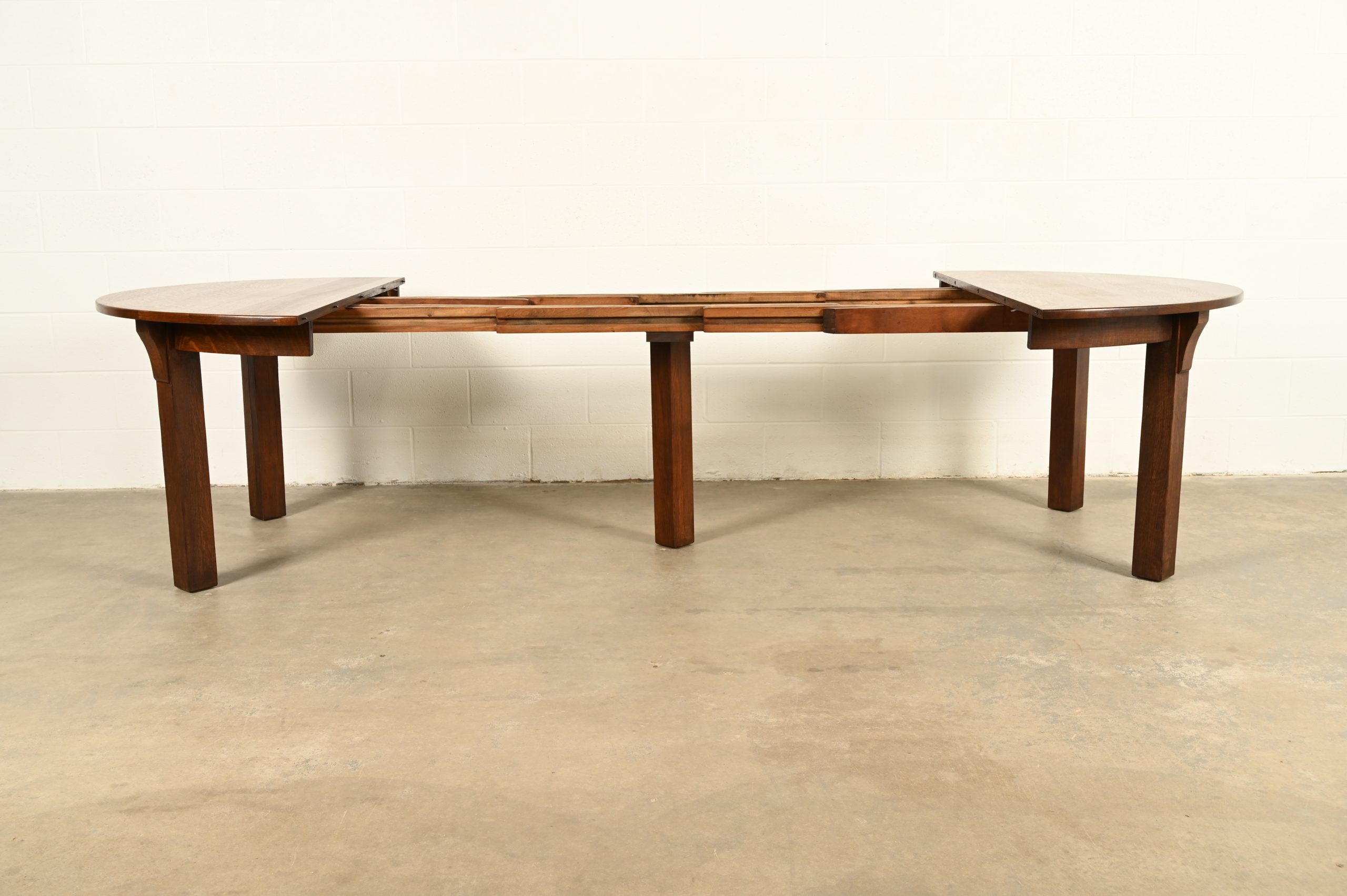 Limbert Antique Mission Oak Arts & Crafts Five-Leg Extension Dining Table, Newly Refinished - Image 6