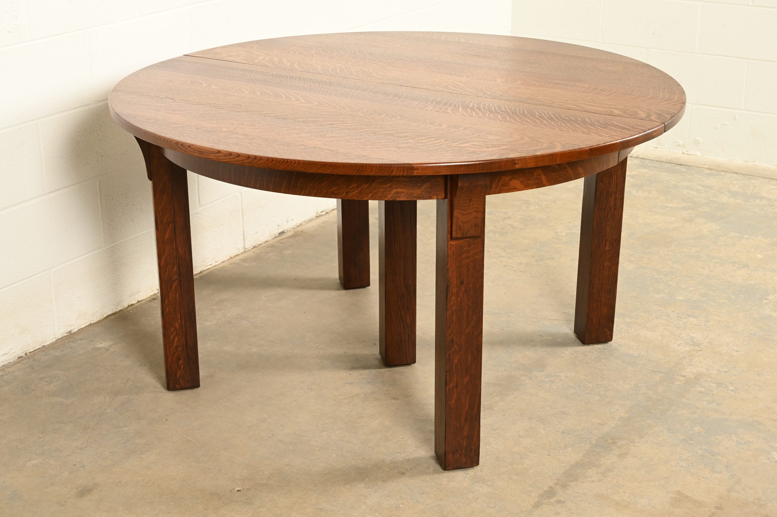 Limbert Antique Mission Oak Arts & Crafts Five-Leg Extension Dining Table, Newly Refinished - Image 3