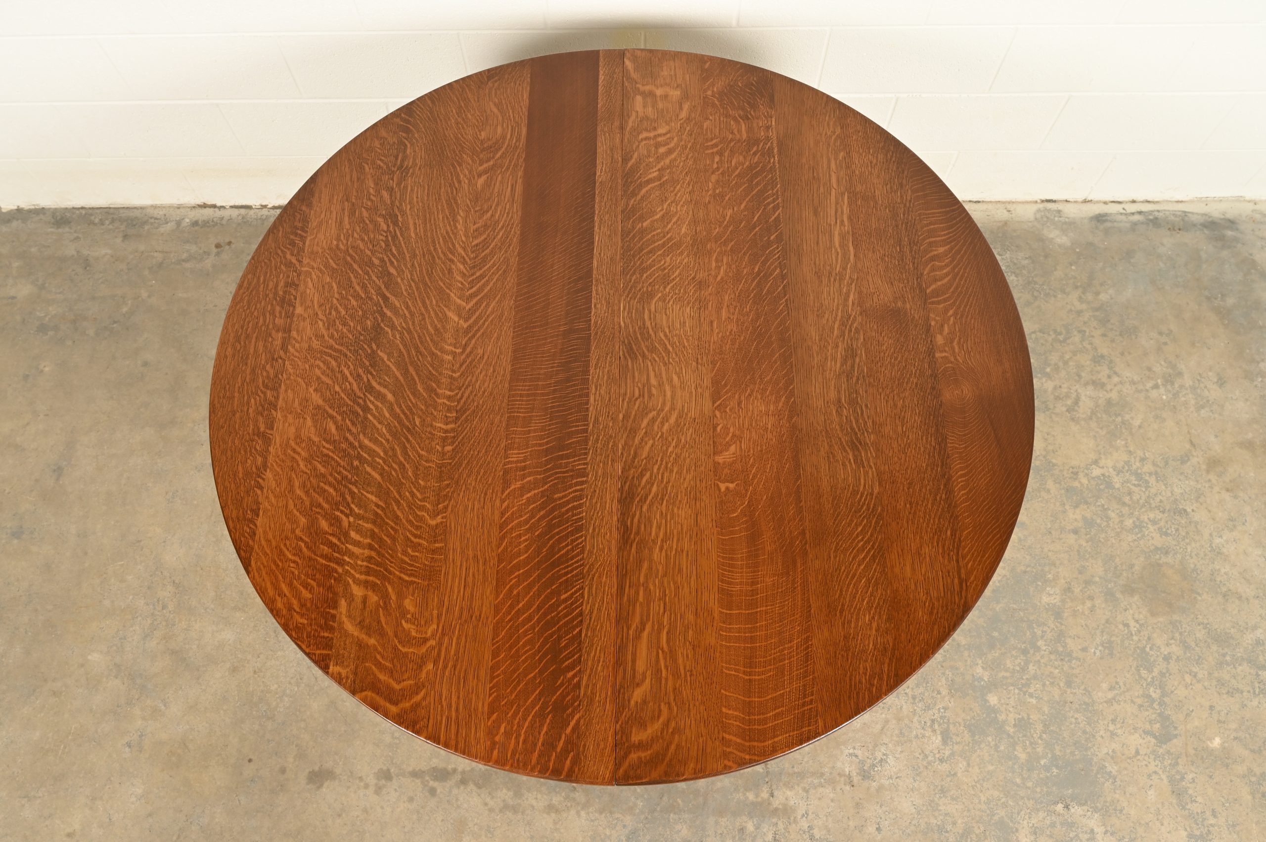 Limbert Antique Mission Oak Arts & Crafts Five-Leg Extension Dining Table, Newly Refinished - Image 5