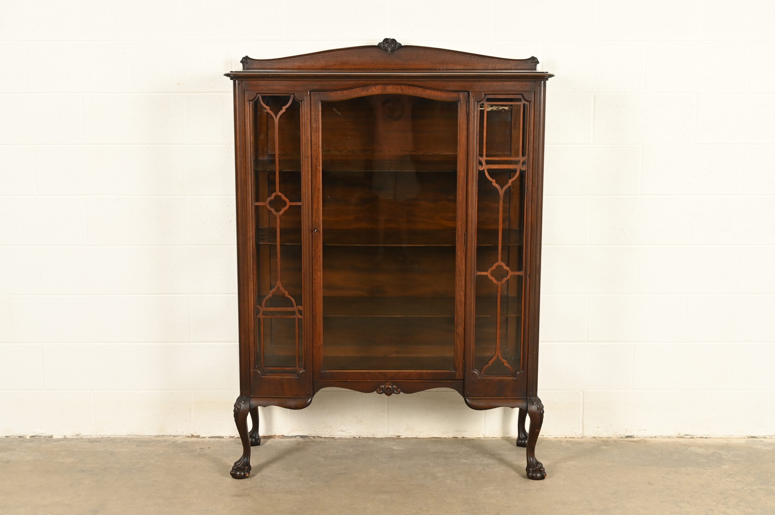 Berkey & Gay Style Antique Chippendale Carved Mahogany Bookcase Cabinet, Circa 1920s - Image 3