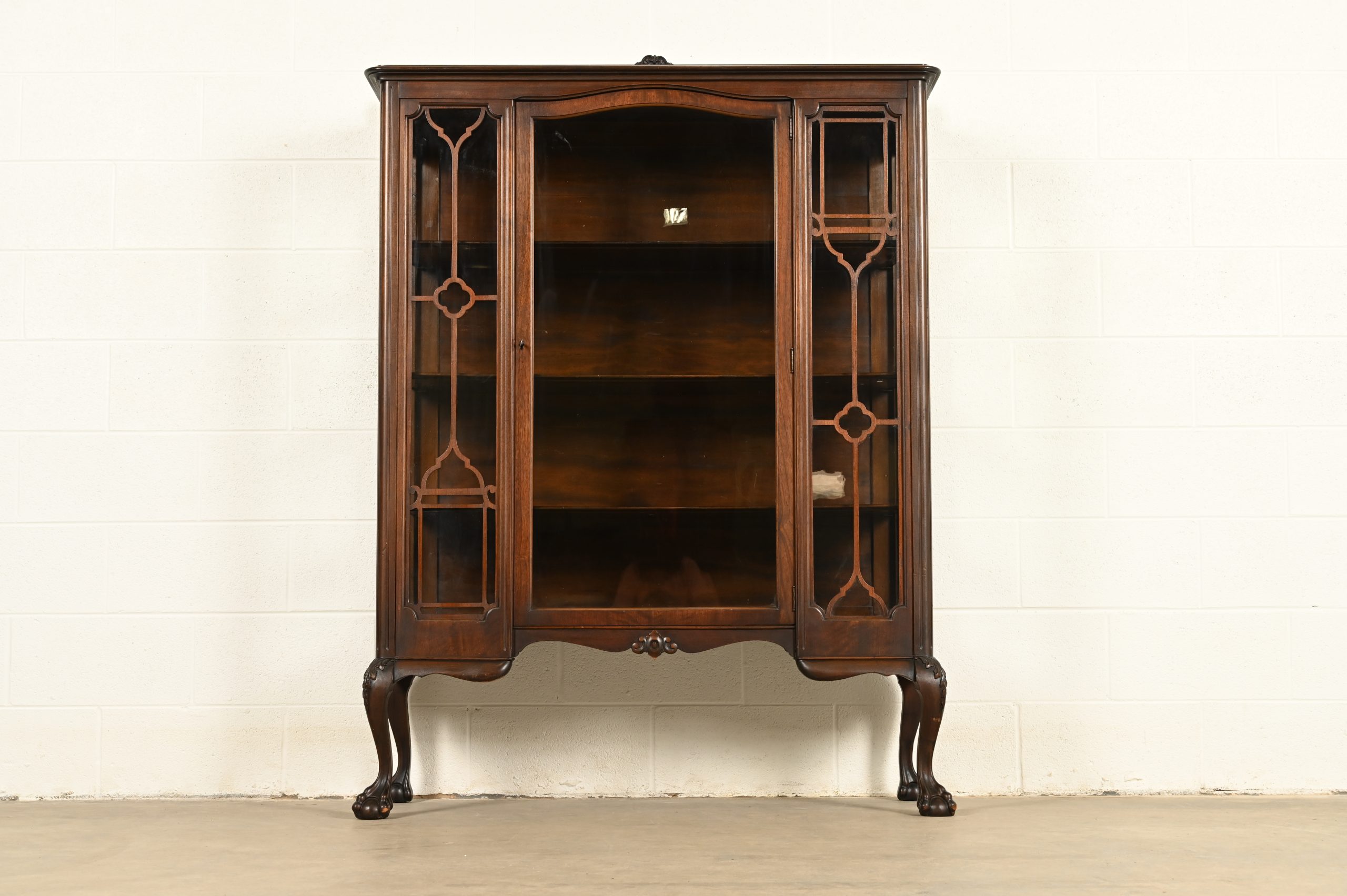 Berkey & Gay Style Antique Chippendale Carved Mahogany Bookcase Cabinet, Circa 1920s