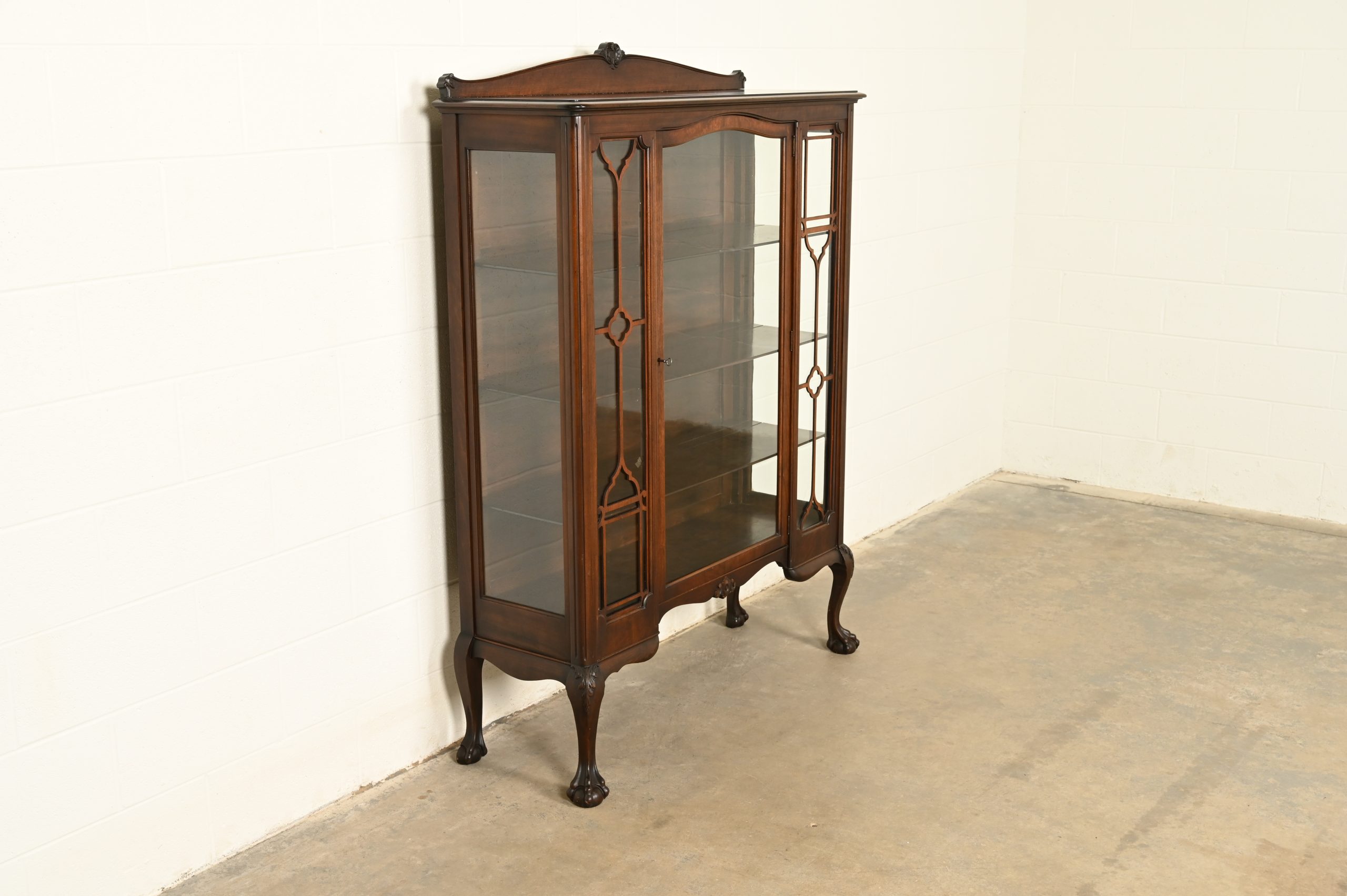 Berkey & Gay Style Antique Chippendale Carved Mahogany Bookcase Cabinet, Circa 1920s - Image 2