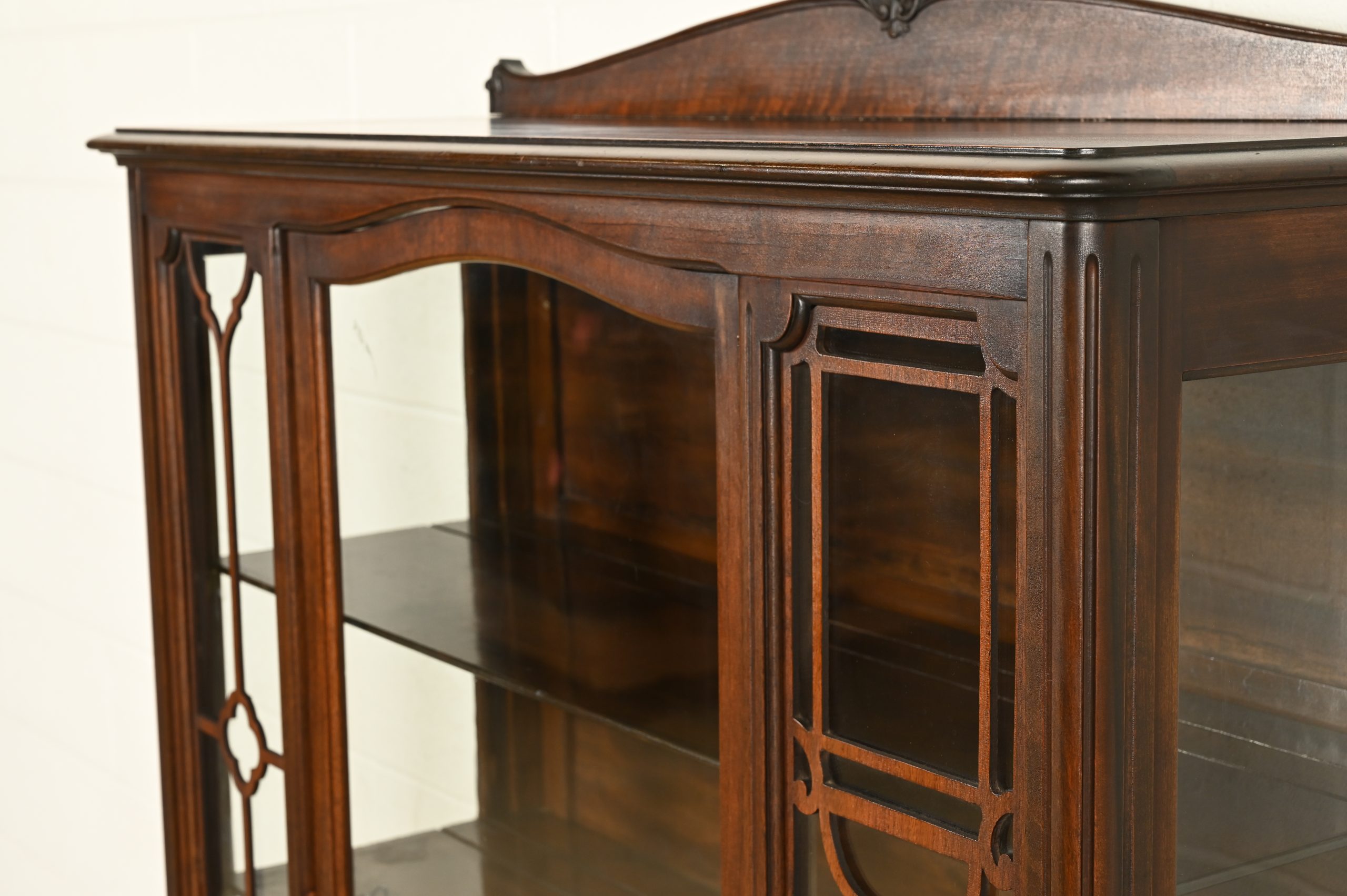 Berkey & Gay Style Antique Chippendale Carved Mahogany Bookcase Cabinet, Circa 1920s - Image 7