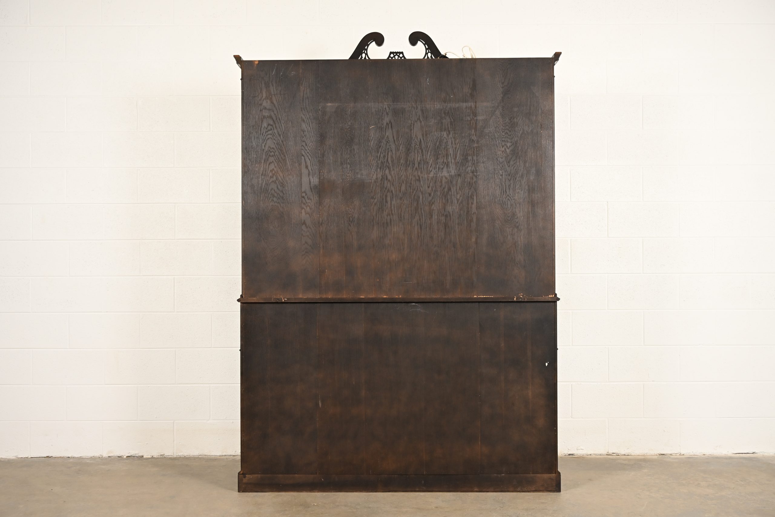 Baker Furniture Georgian Flame Mahogany Lighted Breakfront Bookcase Cabinet With Drop Front Secretary Desk, Circa 1960s - Image 16