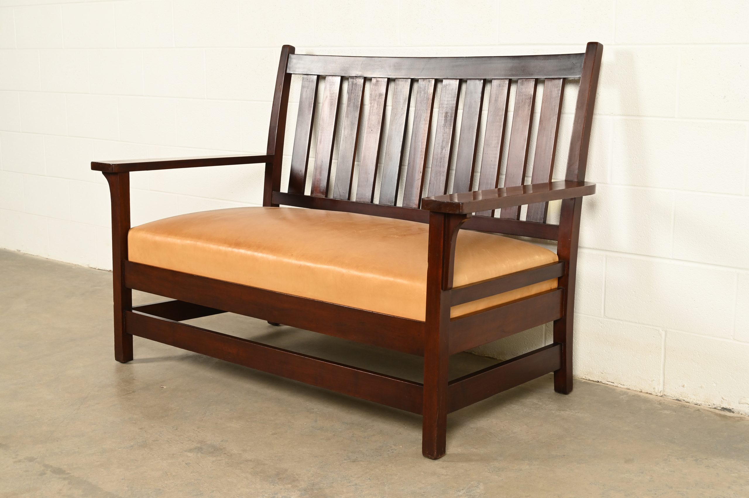 L. & J. G. Stickley Antique Mission Arts & Crafts Onondaga Mahogany Bench or Settle Sofa, Circa 1902 - Image 3