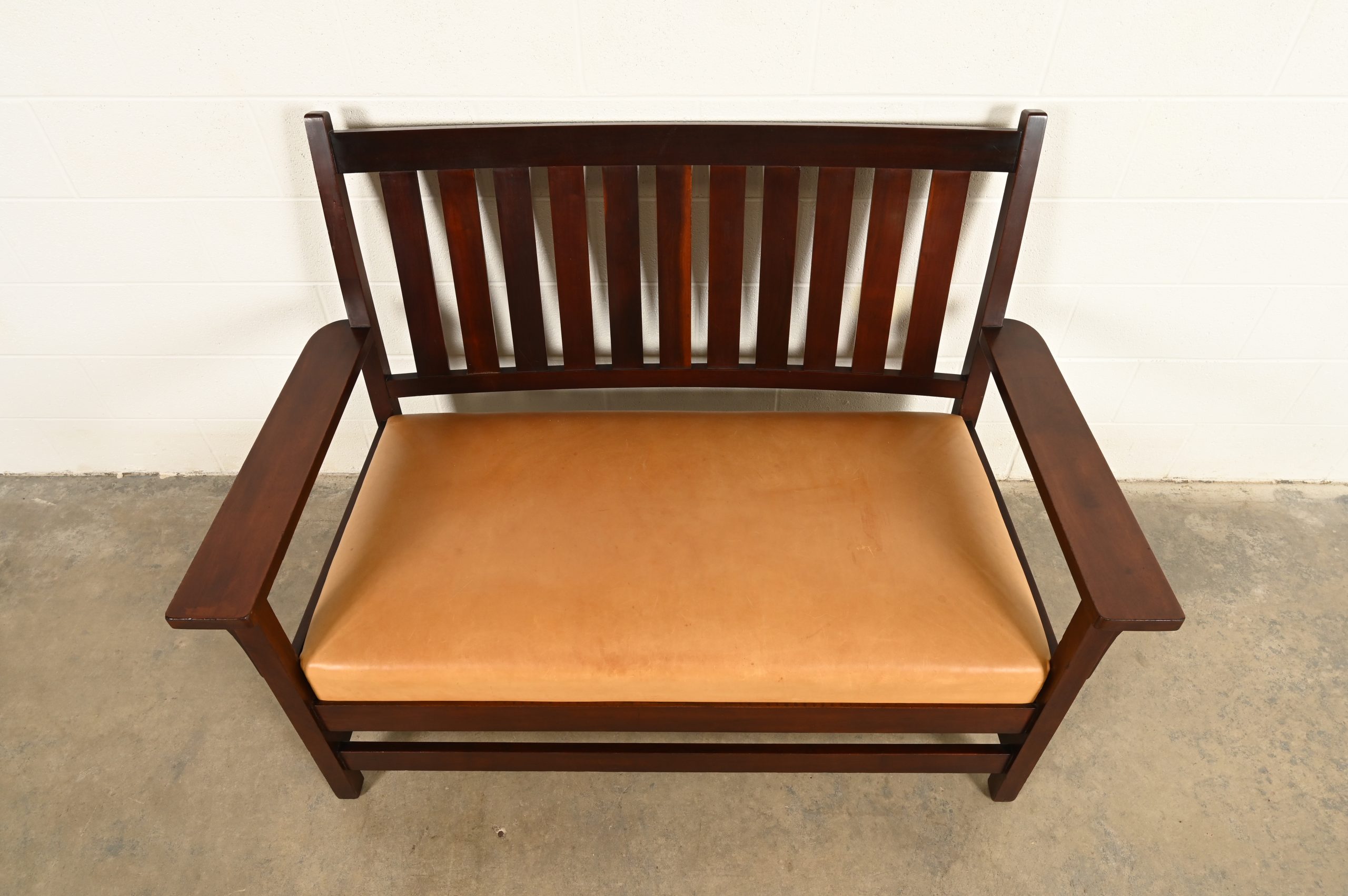 L. & J. G. Stickley Antique Mission Arts & Crafts Onondaga Mahogany Bench or Settle Sofa, Circa 1902 - Image 5