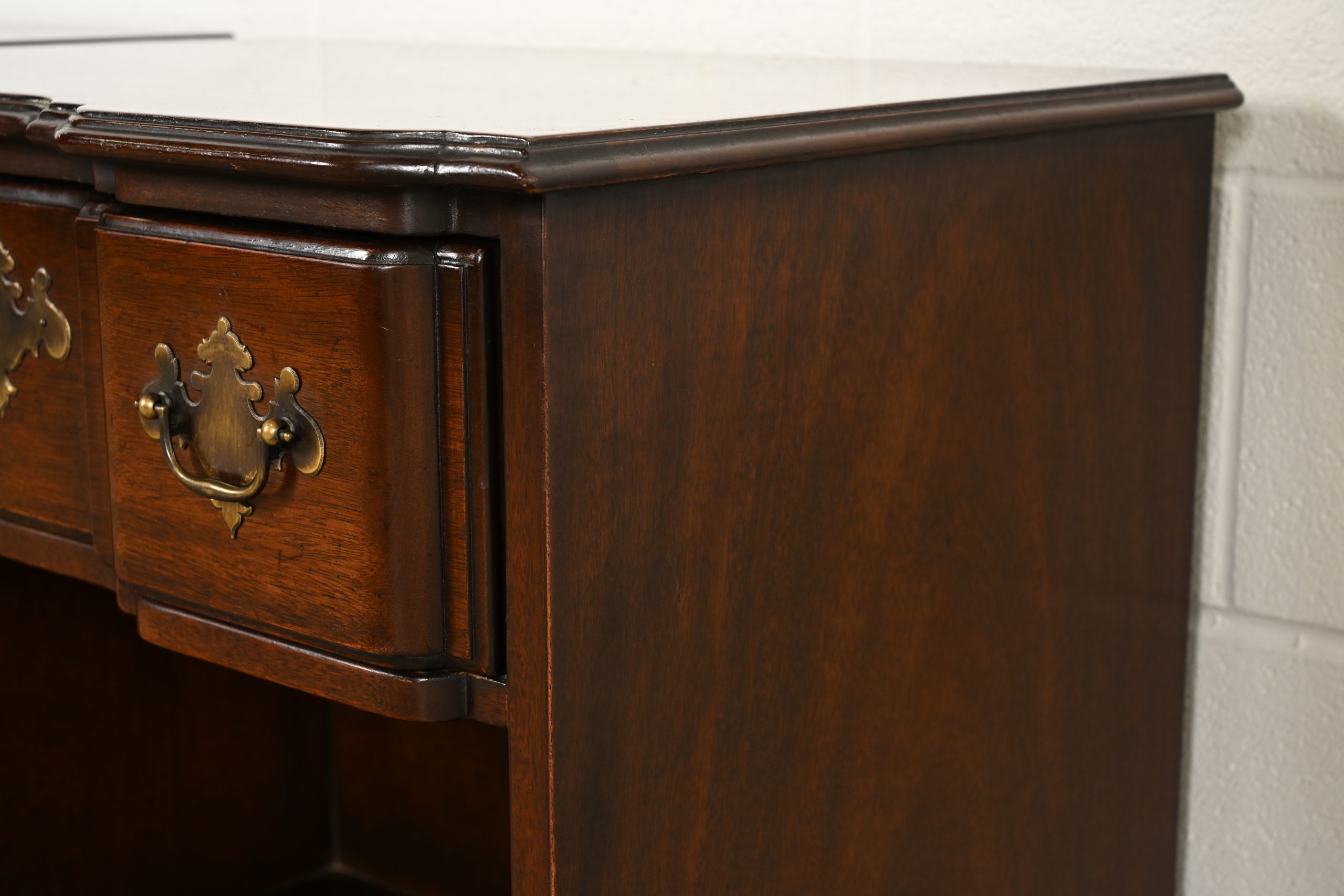 Kindel Furniture Georgian Solid Mahogany Block Front Nightstands, Pair - Image 11