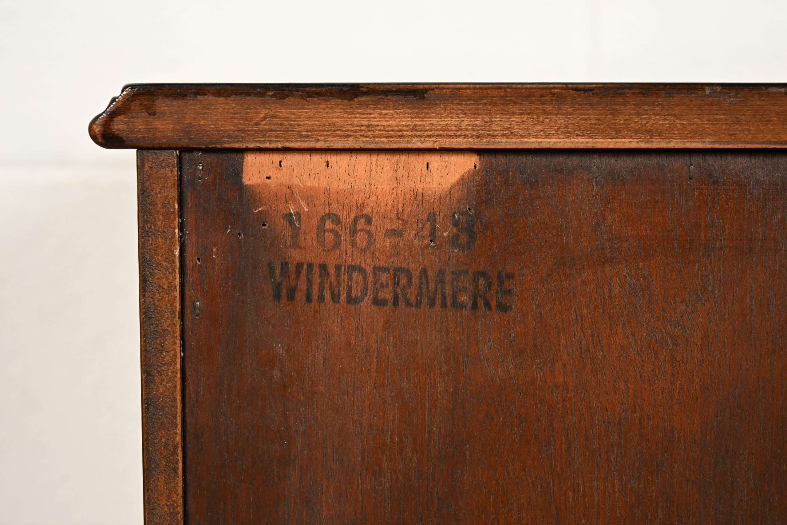 Kindel Furniture Georgian Solid Mahogany Block Front Nightstands, Pair - Image 17
