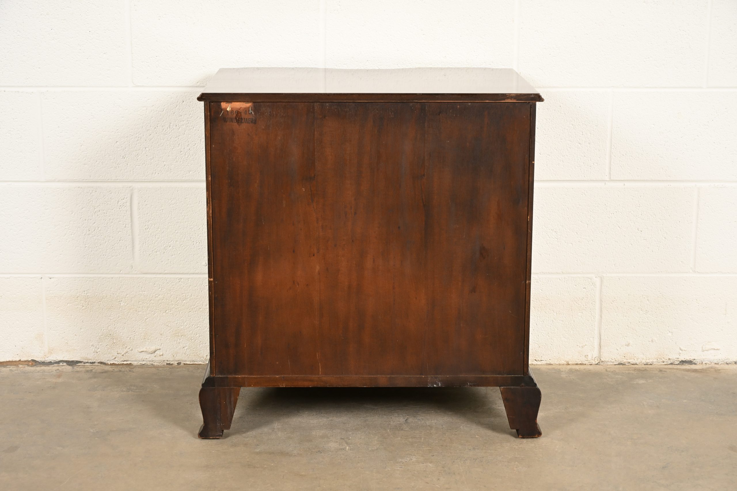 Kindel Furniture Georgian Solid Mahogany Block Front Nightstand - Image 16
