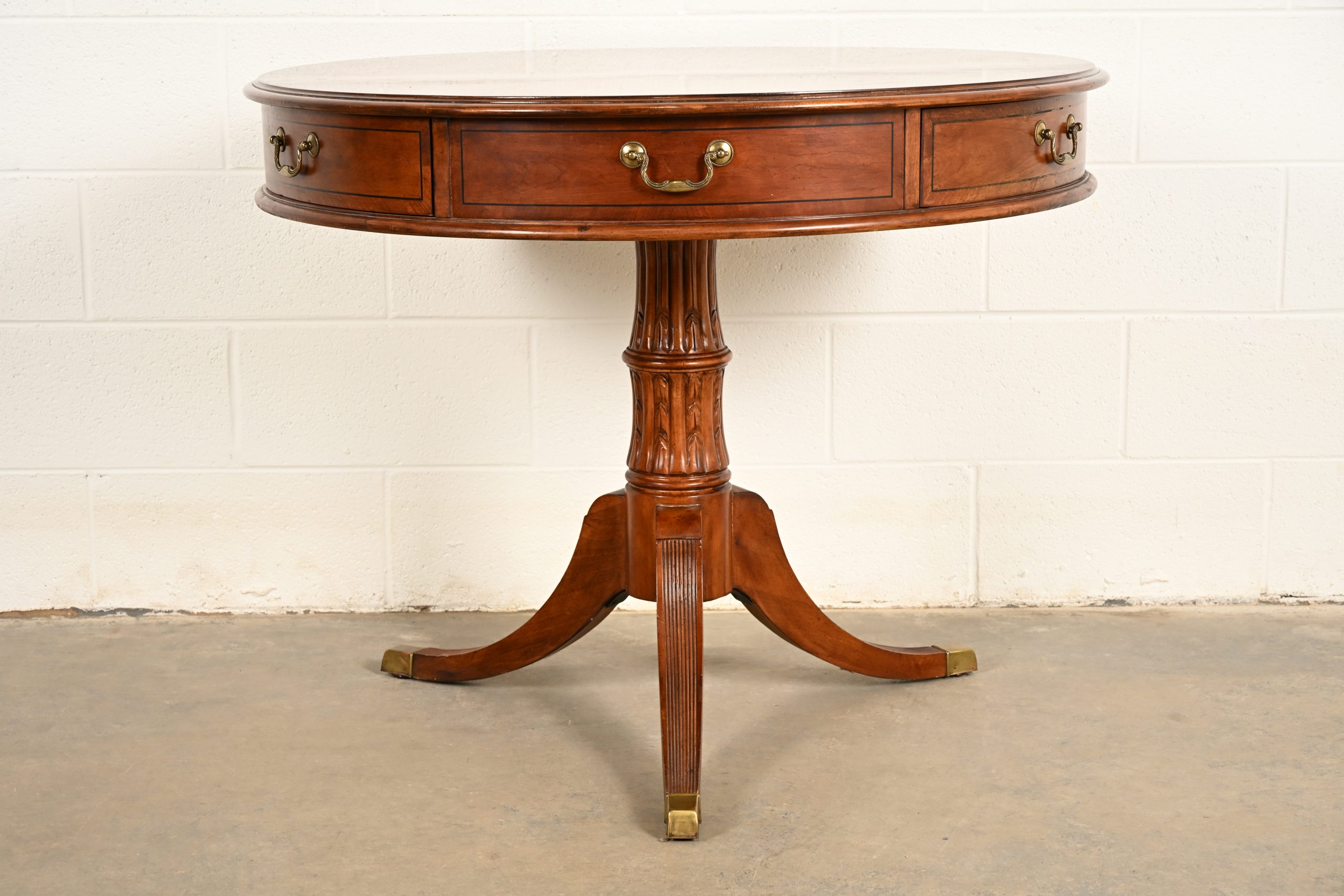 Hekman Georgian Banded Cherry Wood Pedestal Drum Side Table or Tea Table, Circa 1980s - Image 2