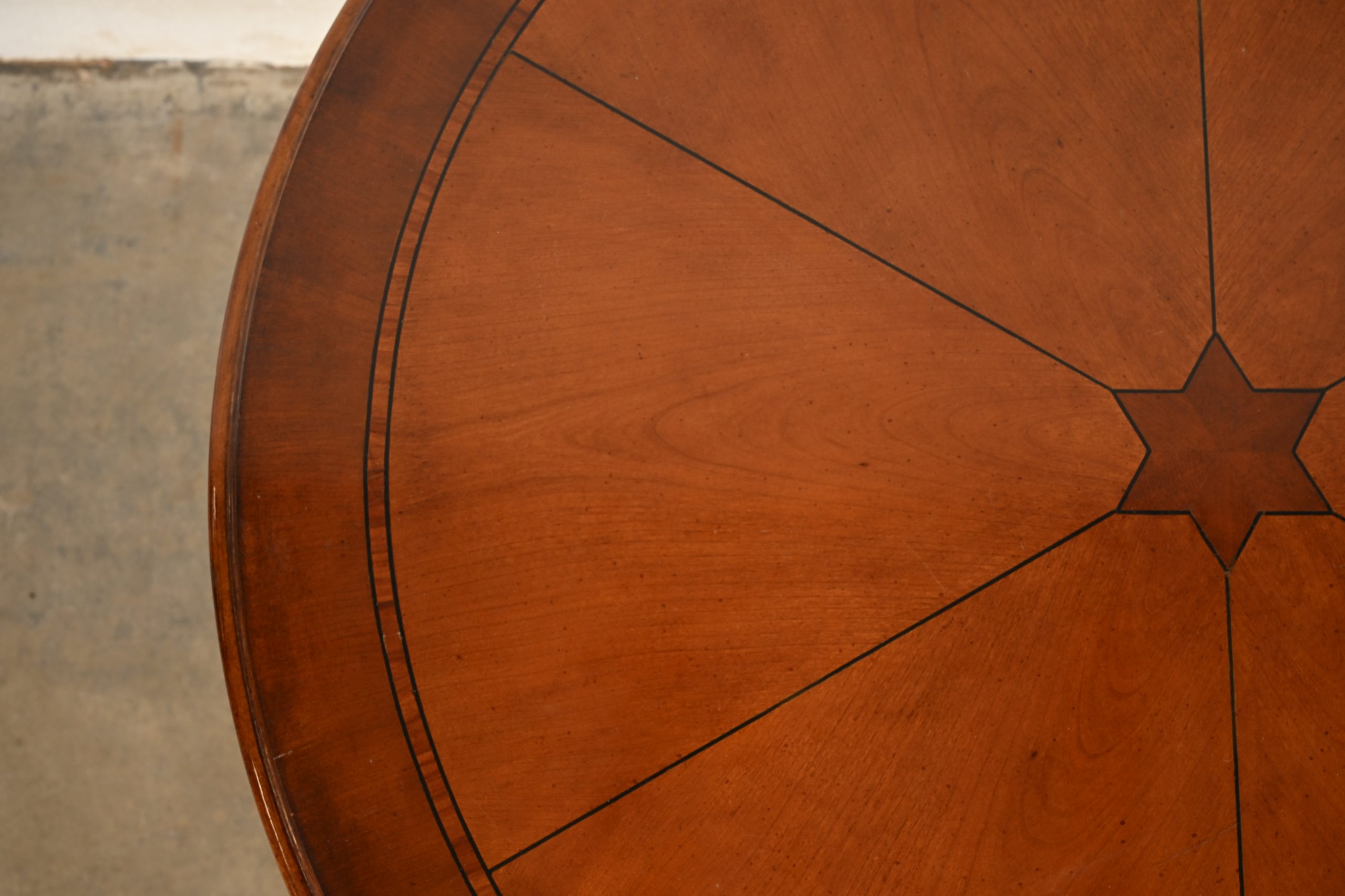 Hekman Georgian Banded Cherry Wood Pedestal Drum Side Table or Tea Table, Circa 1980s - Image 12