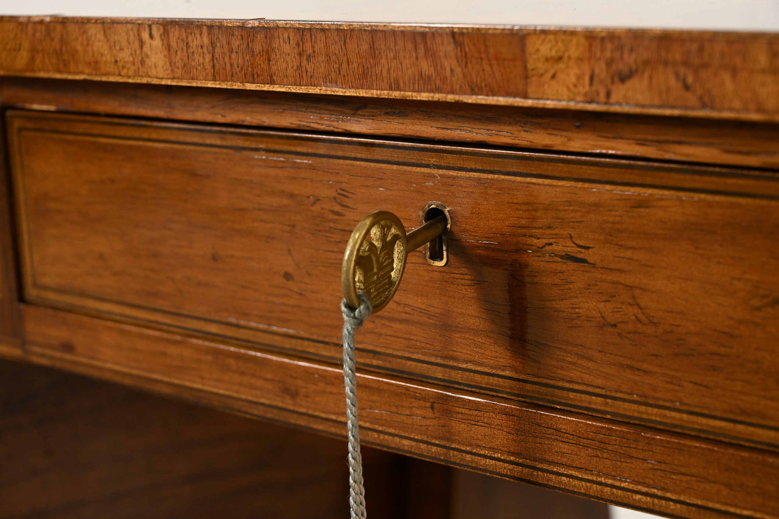 Baker Furniture Regency Inlaid Yew Wood Writing Desk or Console Table, Circa 1980s - Image 8