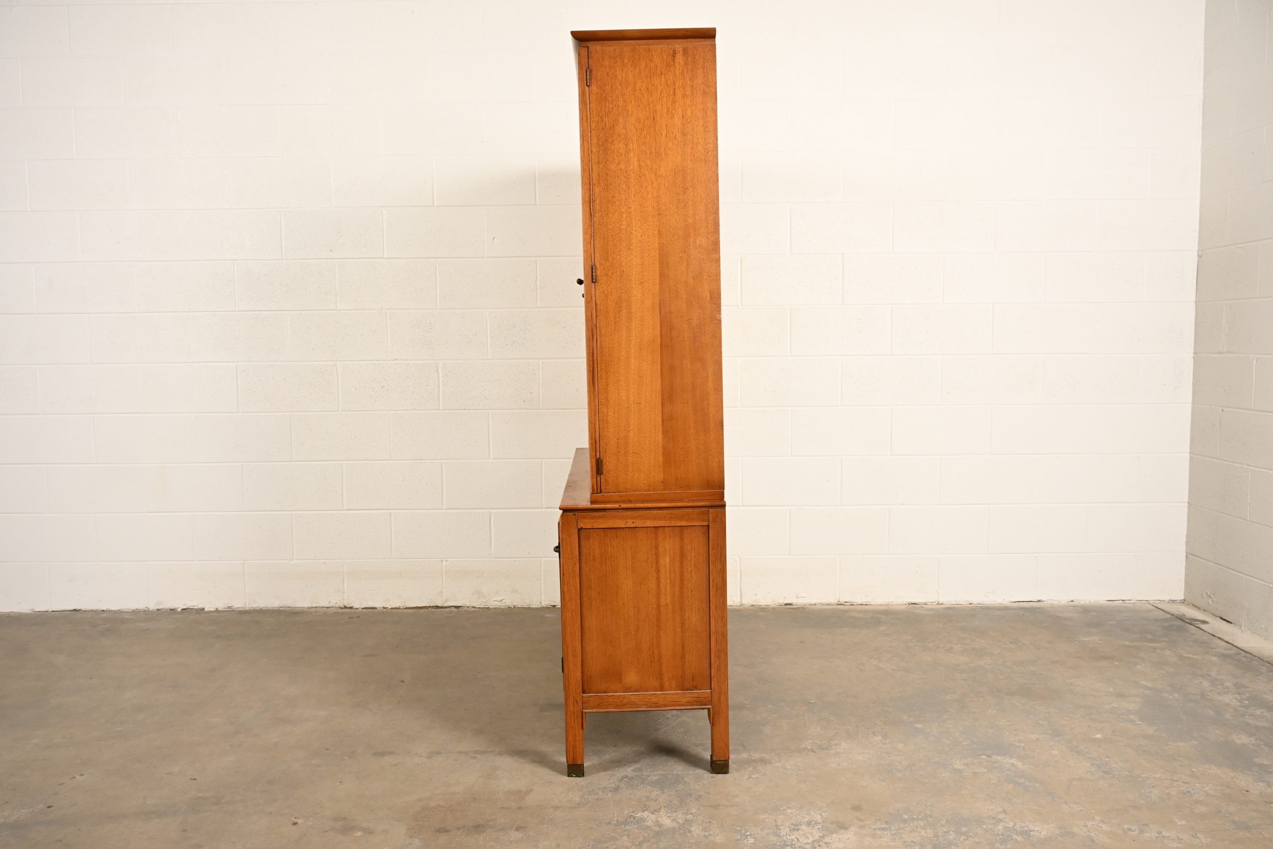 Century Furniture Mid-Century Modern Hollywood Regency Walnut Breakfront Bookcase Cabinet, Circa 1960s - Image 8