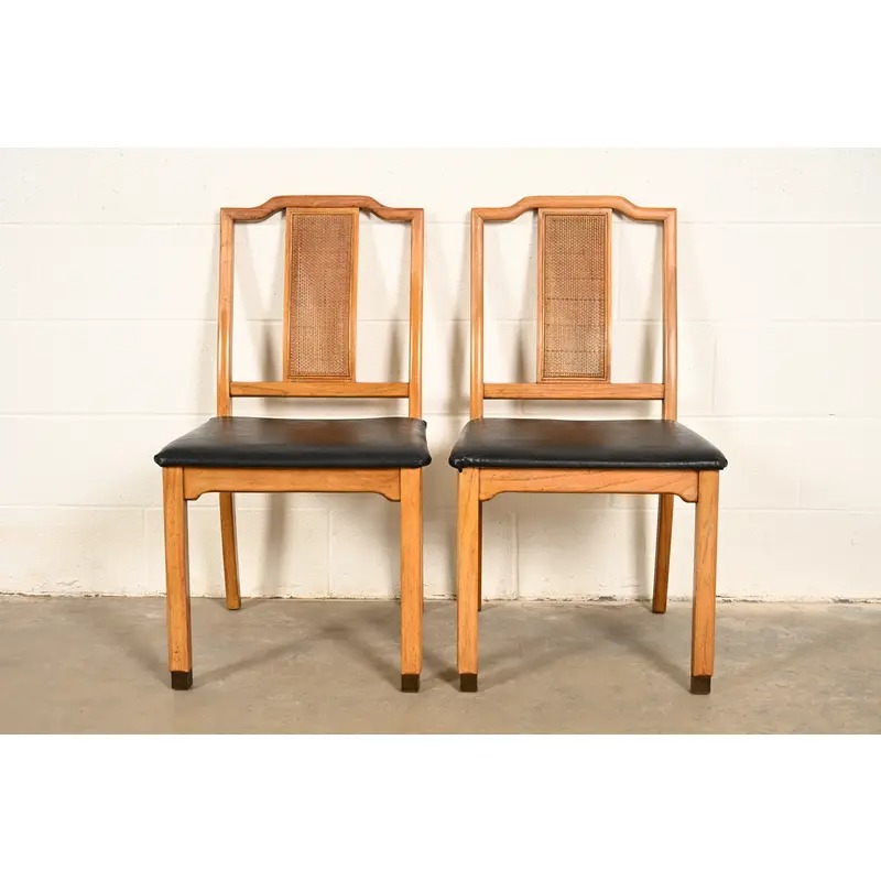 Henredon Style Mid-Century Hollywood Regency Carved Walnut and Cane Side Chairs or Dining Chairs, Pair