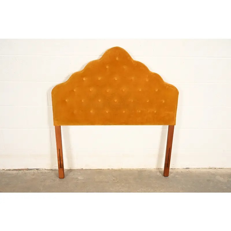 Grosfeld House Style Mid-Century Hollywood Regency Tufted Velvet Upholstered Twin Headboard, Circa 1960s - Image 2