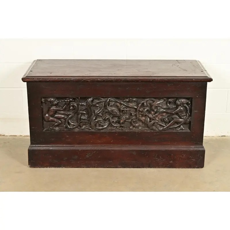 R. J. Horner Style Antique Italian Renaissance Revival Carved Walnut Blanket Chest, Circa 1880s - Image 2
