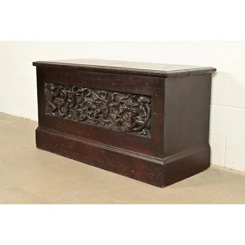 R. J. Horner Style Antique Italian Renaissance Revival Carved Walnut Blanket Chest, Circa 1880s - Image 3