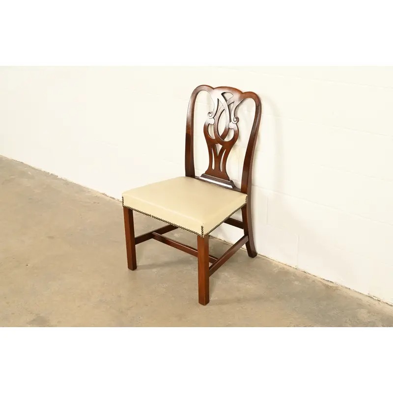 Baker Furniture Georgian Carved Mahogany Side Chair or Dining Chair - Image 4