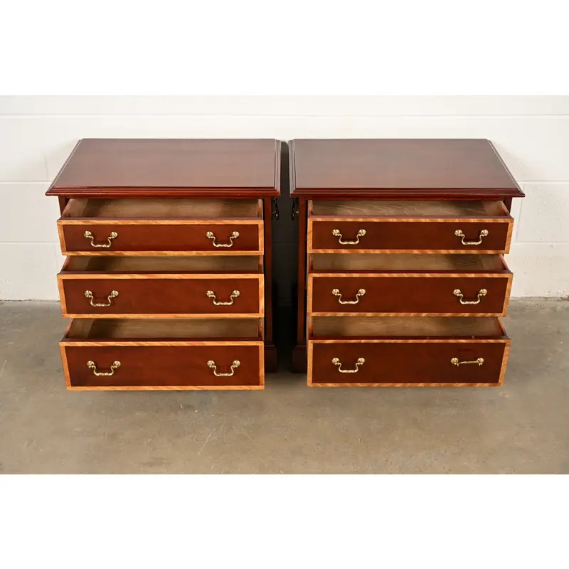 Baker Furniture Georgian Banded Mahogany Bedside Chests, Pair - Image 5