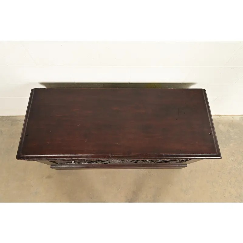 R. J. Horner Style Antique Italian Renaissance Revival Carved Walnut Blanket Chest, Circa 1880s - Image 5