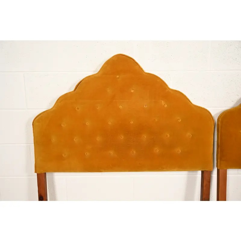 Grosfeld House Style Mid-Century Hollywood Regency Tufted Velvet Upholstered Twin Headboards, Pair - Image 6