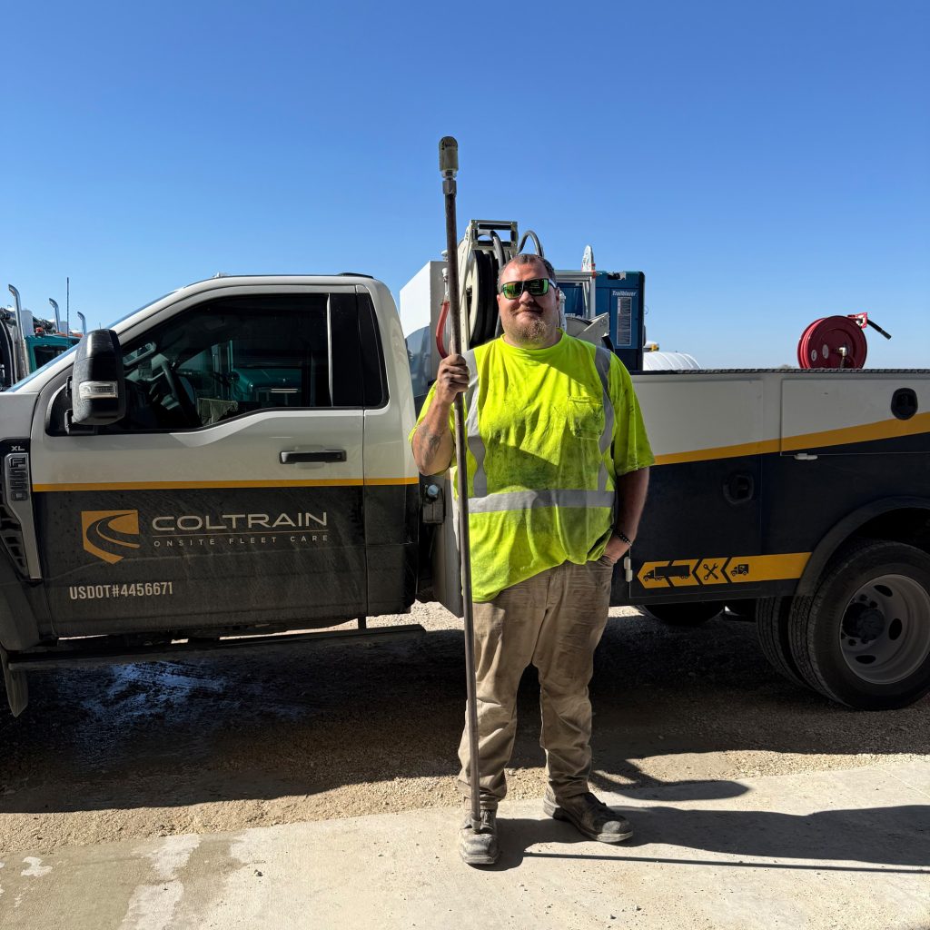 Coltrain Onsite mobile fleet maintenance technician Bobby Reed servicing commercial trucks in Central Texas.