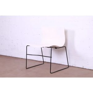 Massimo Vignelli for Knoll International Postmodern Handkerchief Chair, 19 Available
