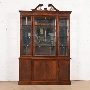 Stickley Georgian Flame Mahogany Lighted Breakfront Bookcase Cabinet