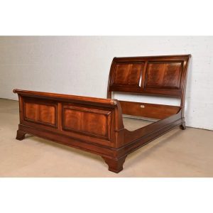 Ethan Allen French Louis Philippe Flame Mahogany Queen Size Sleigh Bed