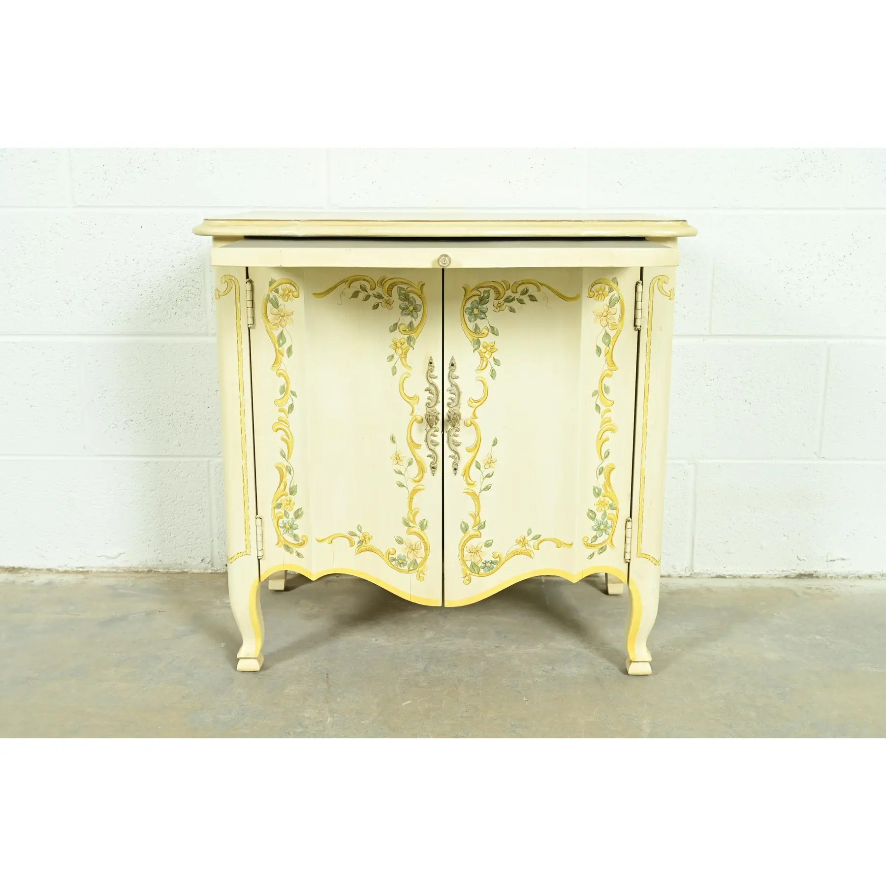 Drexel Heritage French Provincial Louis XV Cream Lacquered Paint-Decorated Nightstand, 1970s - Image 7