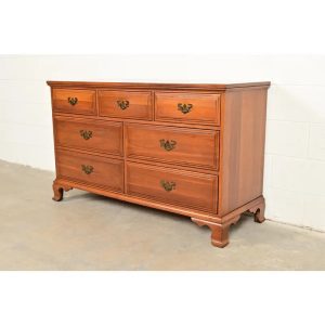 Davis Cabinet Co. Georgian Carved Solid Cherry Wood Chest of Drawers, Circa 1960s
