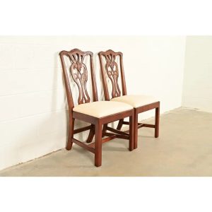 Henredon Georgian Carved Mahogany Side Chairs or Dining Chairs, Pair