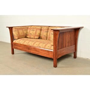 Stickley Mission Arts and Crafts Cherry Wood Prairie Spindle Settle Sofa