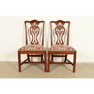 Henredon Georgian Carved Mahogany Side Chairs or Dining Chairs, Pair