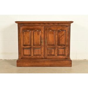 Ethan Allen Georgian Solid Maple Flip-Top Bar Cabinet or Buffet Server | Circa 1970s
